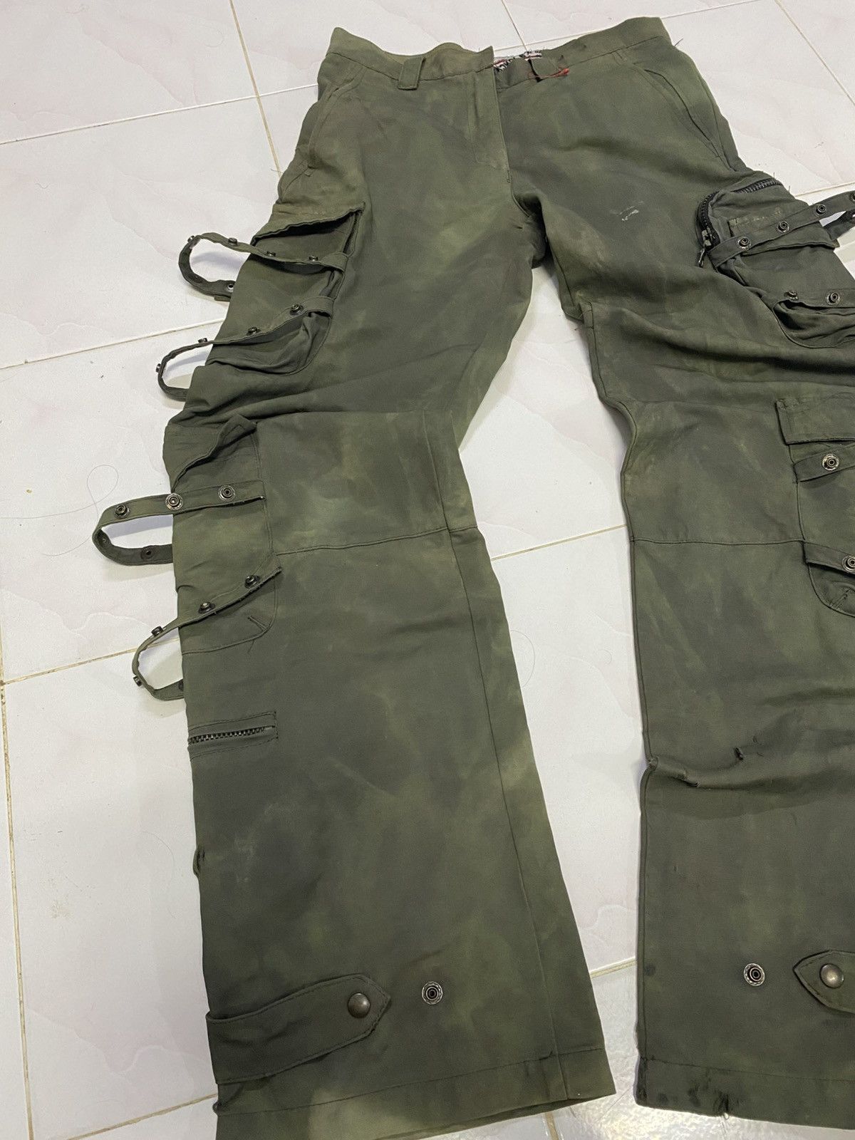 If Six Was Nine × Japanese Brand × Le Grande Bleu (L.G.B.) Distressed Multipocket Snap Button Strap Cargo Pant Size US 29 - 8 Thumbnail
