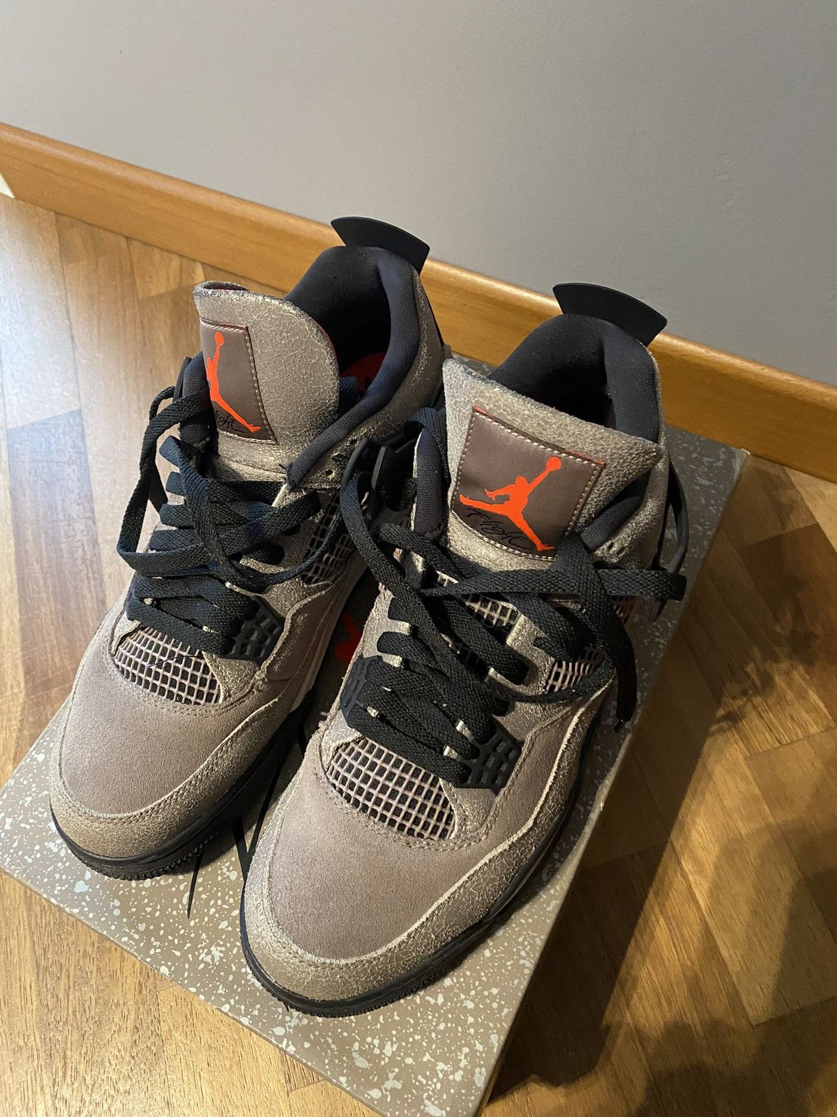 Jordan Brand × Nike Jordan 4 “Taupe Haze” Size US 10 / EU 43 - 2 Thumbnail