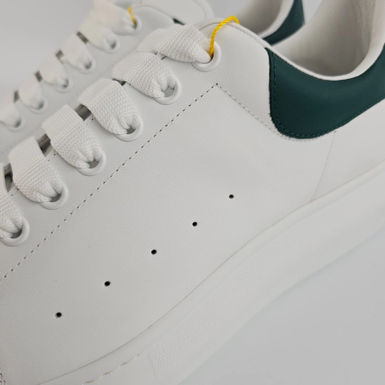 MCQUEEN Oversized $590 Men's Wht/Grn Lthr Sneakers