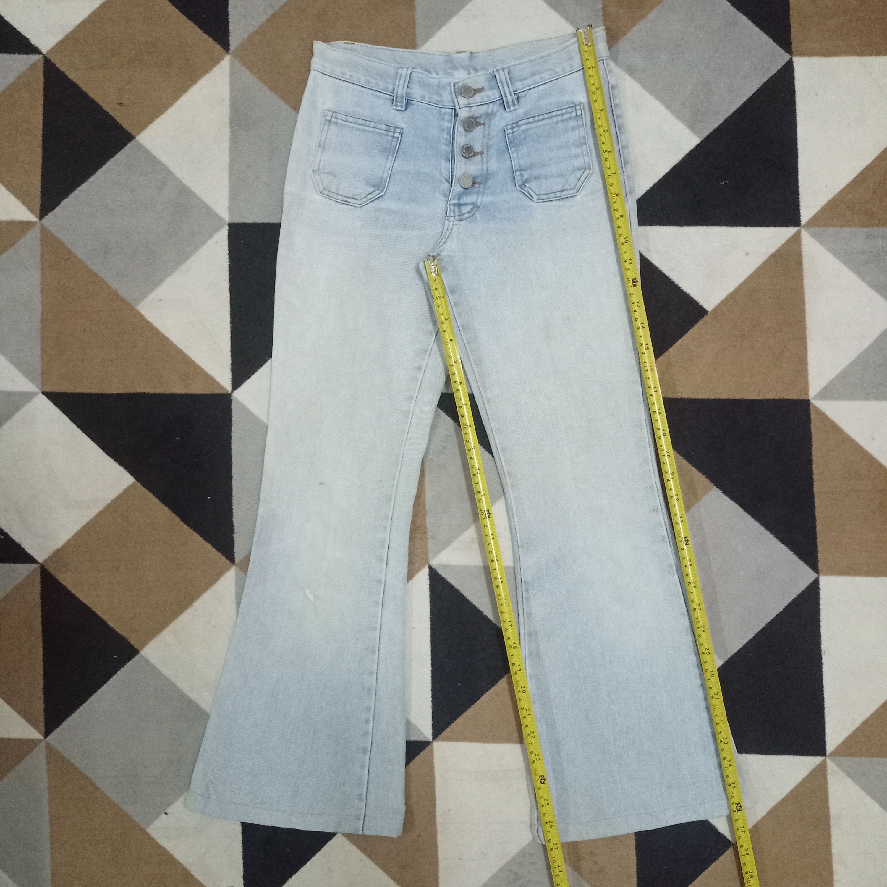 Japanese Brand Vintage Japanese Brand Flare Denim Bush Pants Size 27" / US 4 / IT 40 - 9 Thumbnail