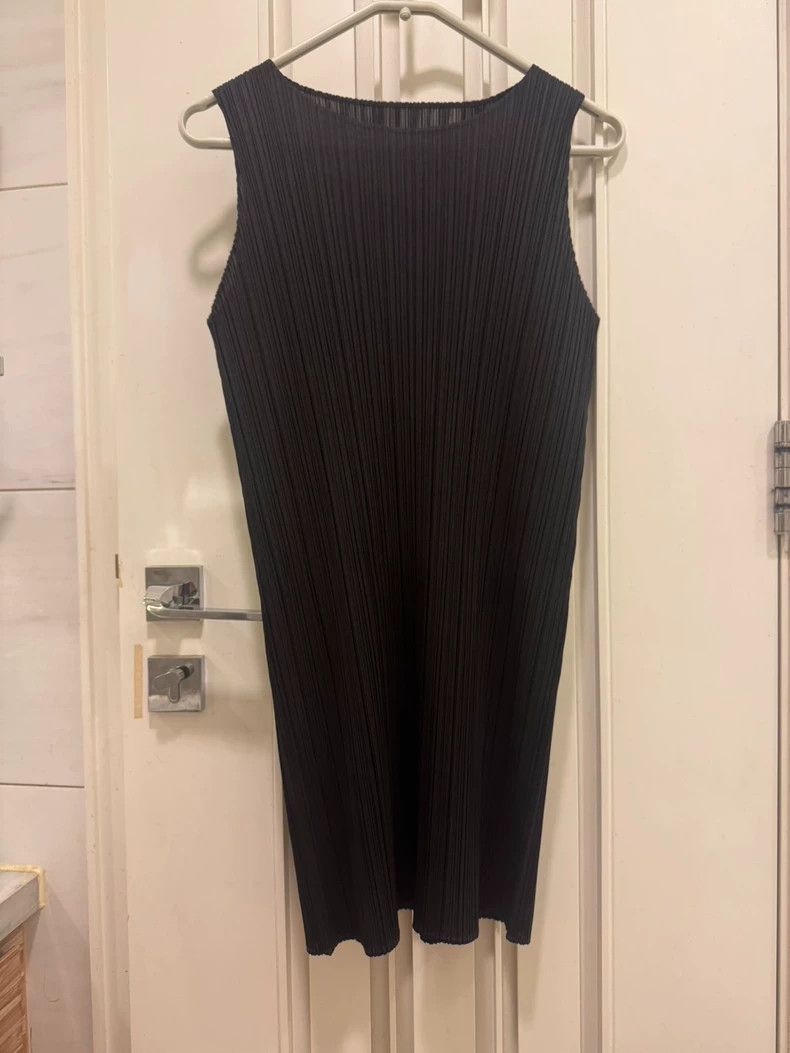 Issey Miyake Issey Miyake size:4 black dress Size M / US 6-8 / IT 42-44 - 1 Thumbnail