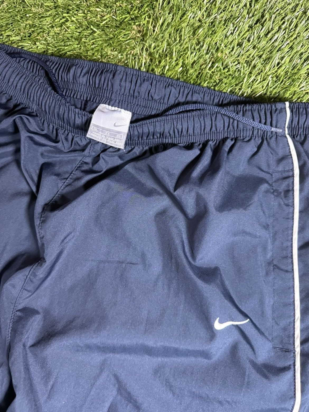 Nike Vintage 90’s Stripped Blue Nike Nylon Baggy Track Pants Size US 34 / EU 50 - 3 Thumbnail