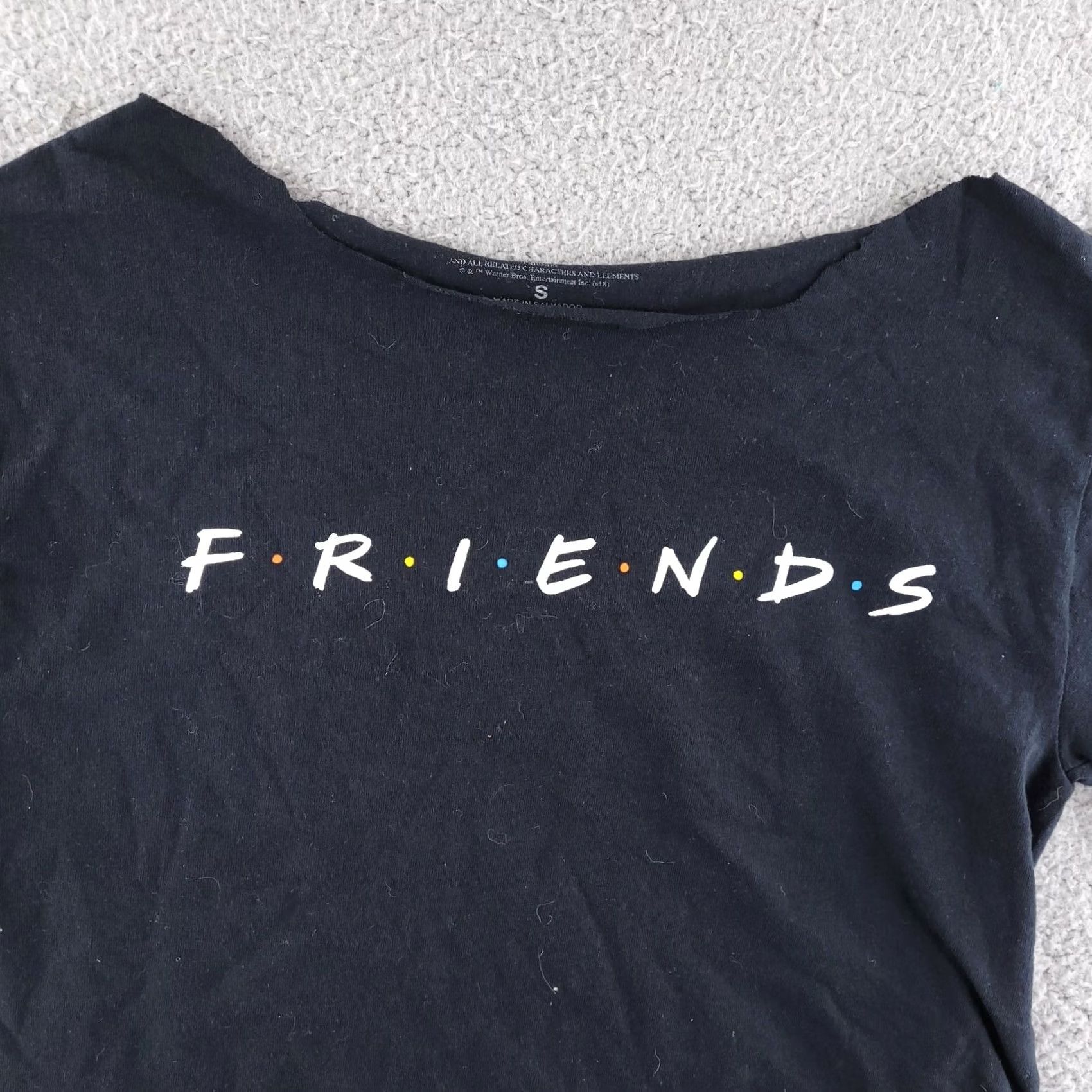 Logo 7 Friends Crop T Shirt Womens Small Black Logo Cropped Size S / US 4 / IT 40 - 2 Thumbnail