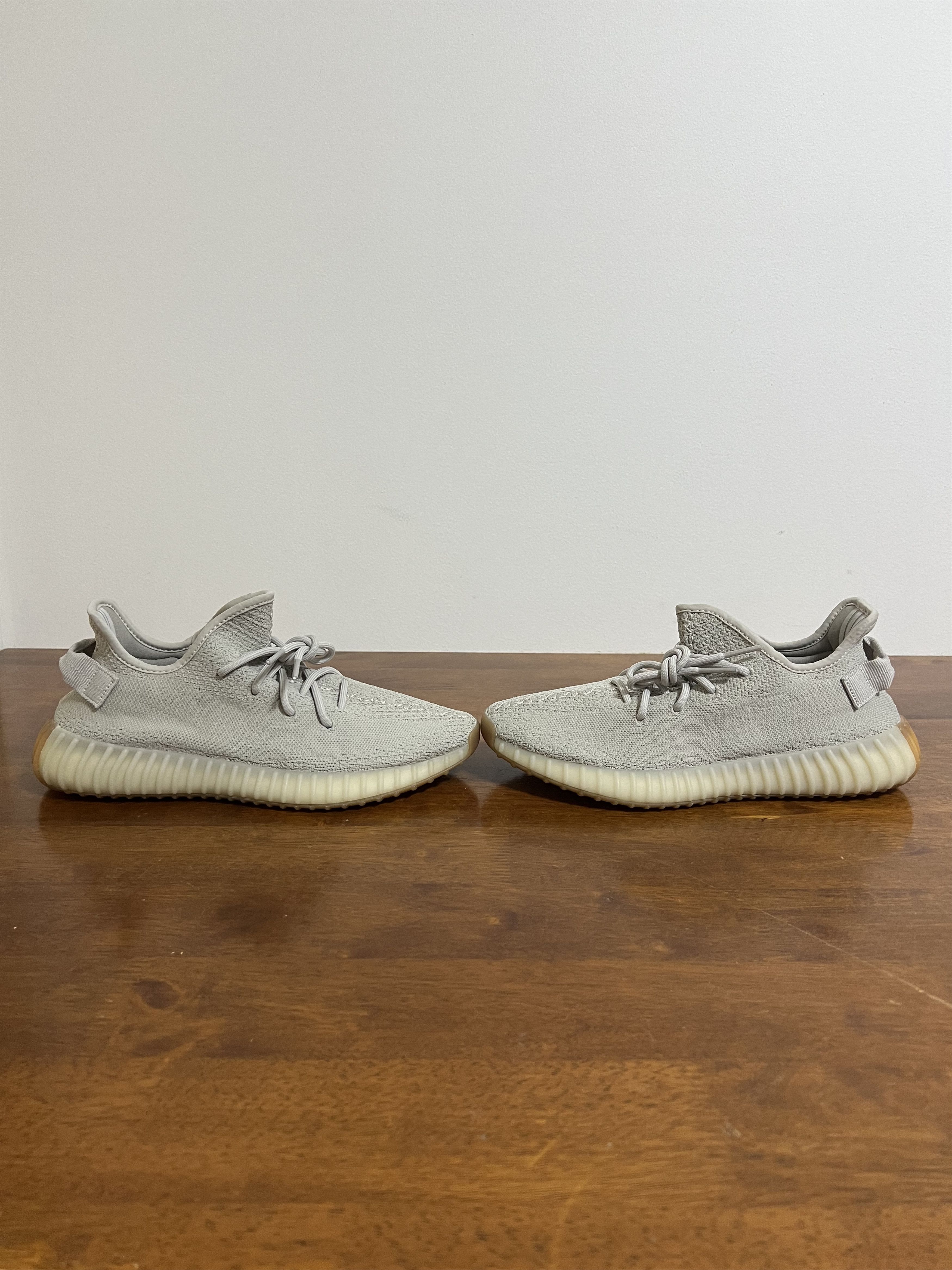 Adidas 💚 Adidas Yeezy Boost 350 V2 Sesame US 9.5 NEW Size US 9.5 / EU 42-43 - 2 Thumbnail