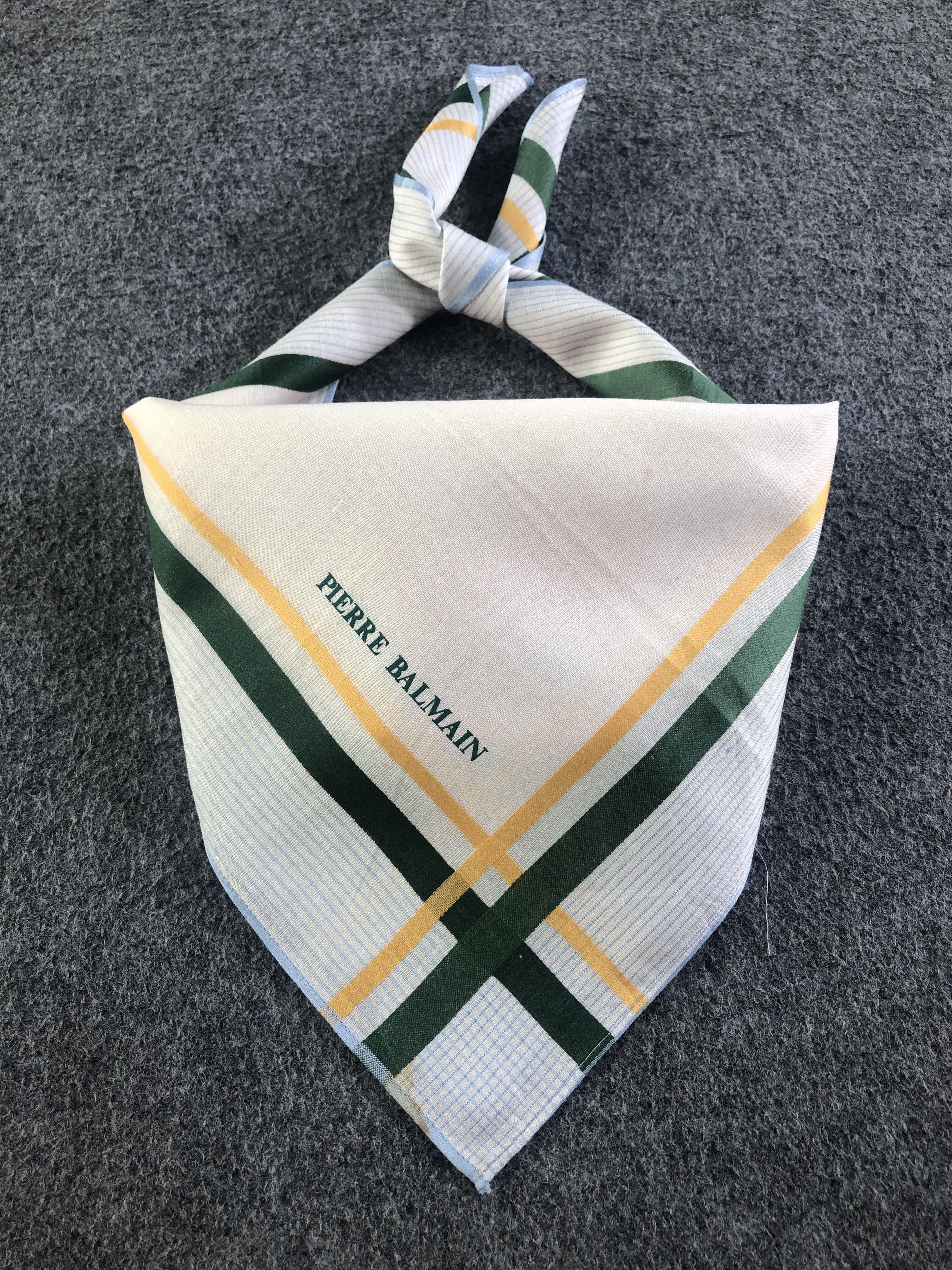 Pierre Balmain Pierre Balmain Handkerchief / Bandana / Neckerchief C456 Size ONE SIZE - 1 Thumbnail