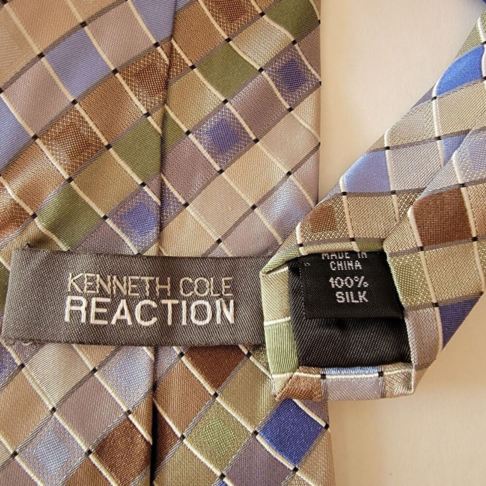 Kenneth Cole Kenneth Cole Reaction Tie Grey & Blues Diamonds - 100% Silk Size ONE SIZE - 4 Thumbnail