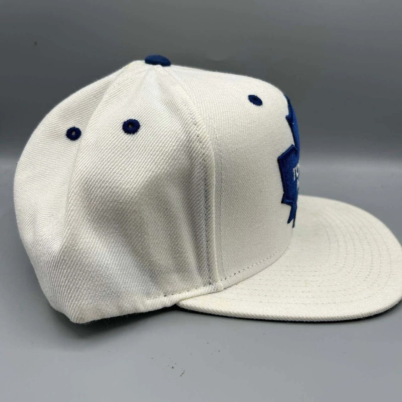 Mitchell & Ness Toronto Maple Leafs Hat Men White Navy Embroidered Snap Back Size ONE SIZE - 6 Thumbnail