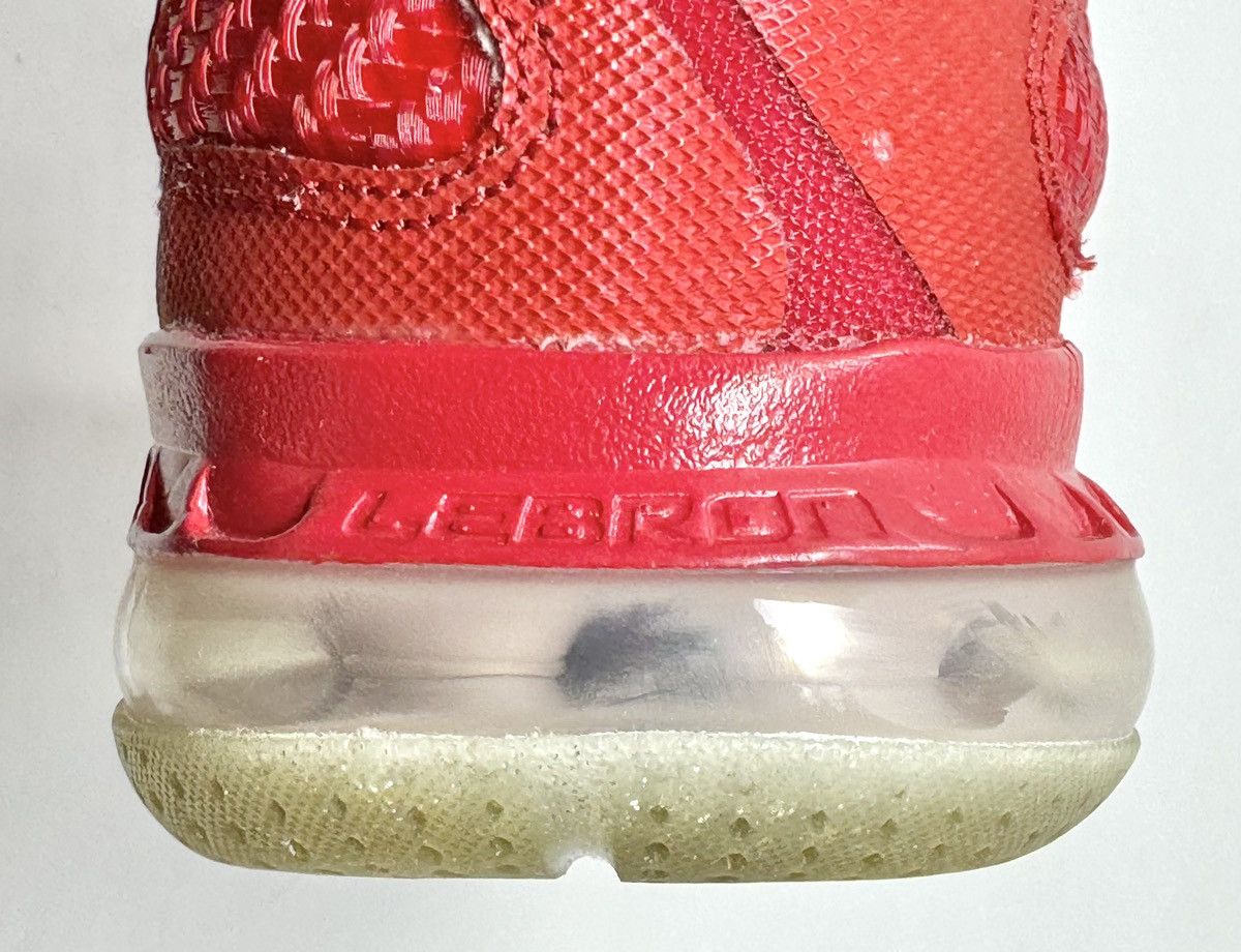 Nike × Vintage Nike LeBron IX 9 Christmas 469764-602 size 9.5 Size US 9.5 / EU 42-43 - 13 Thumbnail