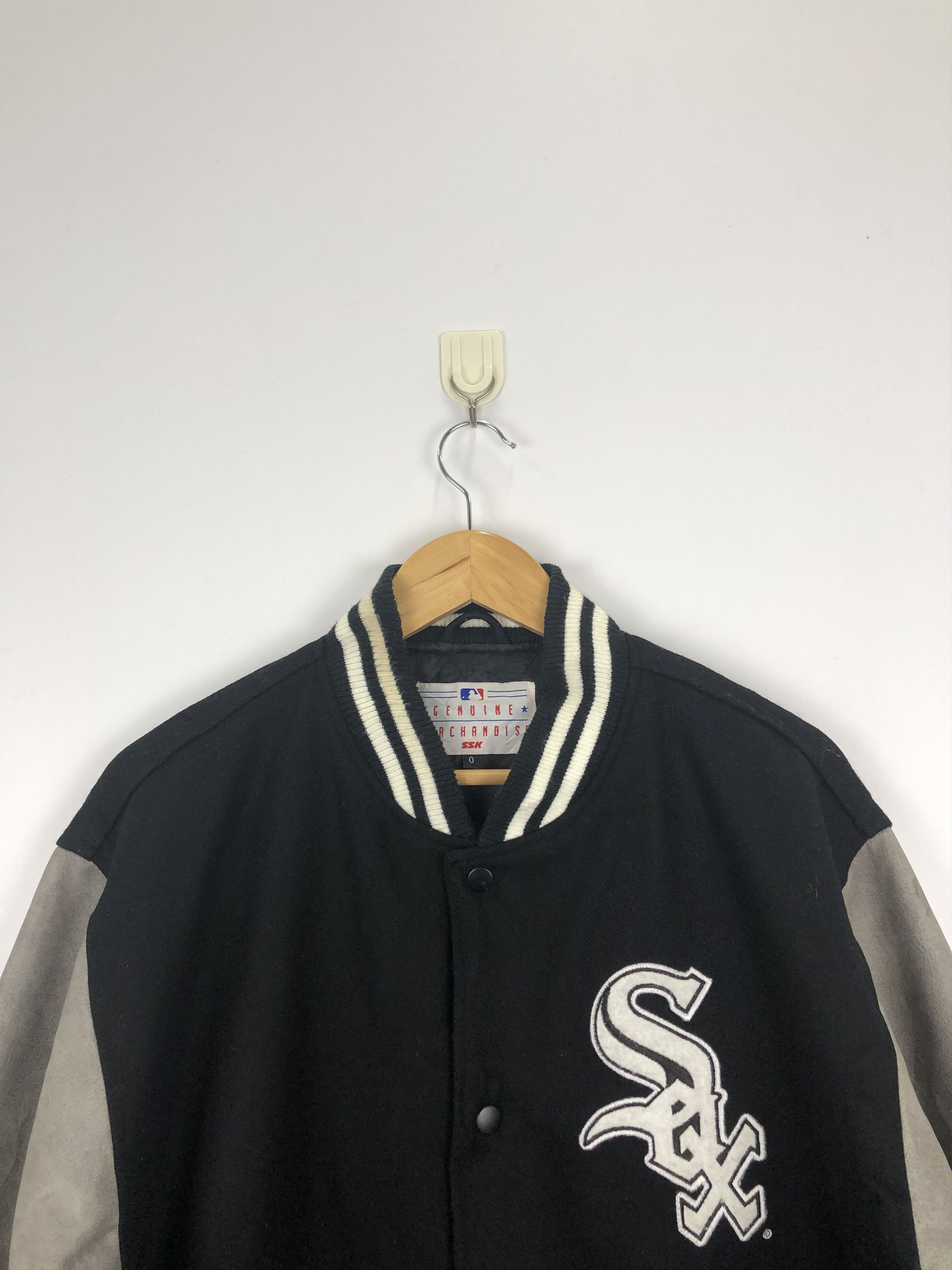 MLB Vintage 90s Sox MLBP Varsity Jacket Leather V0379 Size US L / EU 52-54 / 3 - 2 Thumbnail