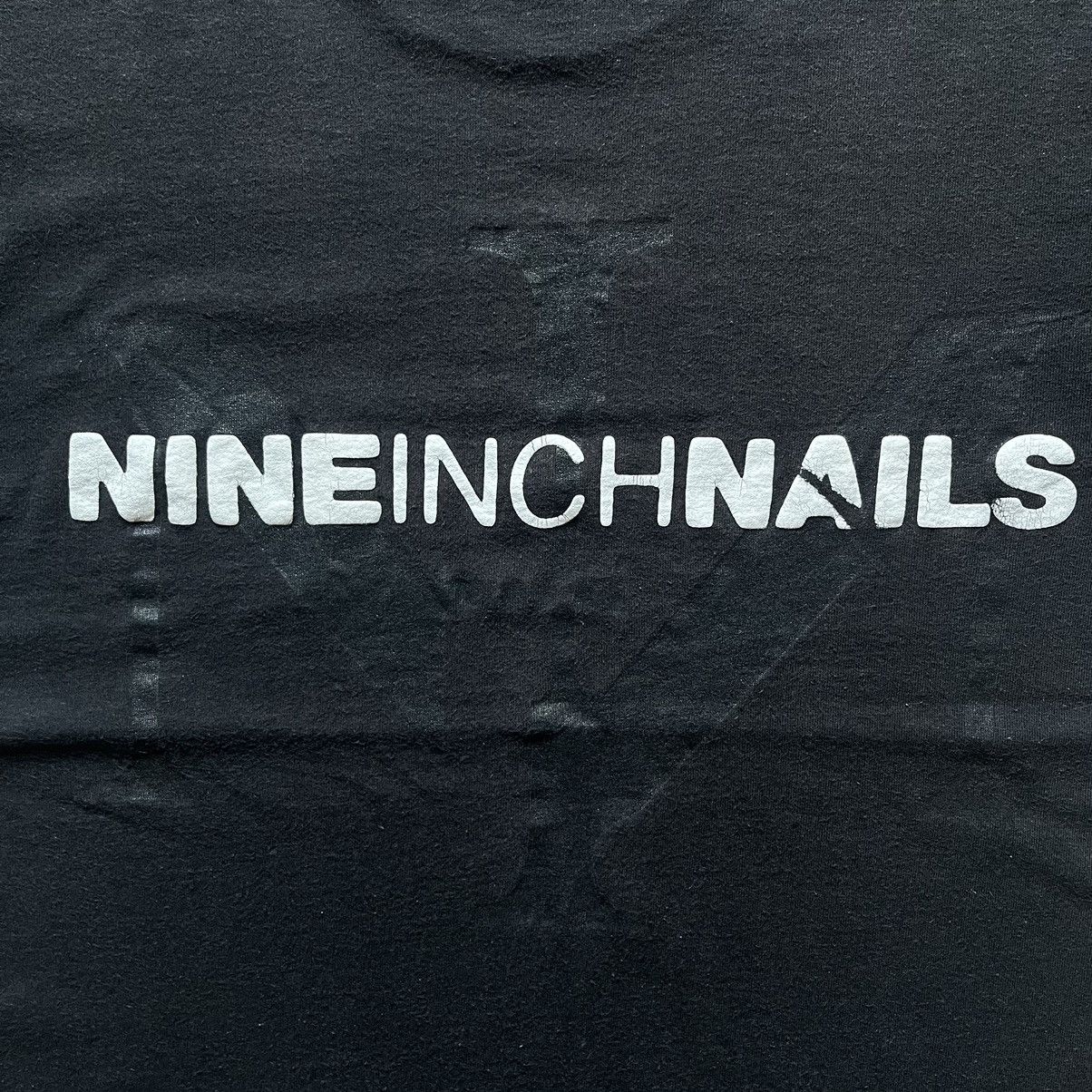 Band Tees 90s Nine Inch Nails Box Logo Tee Fruit of the loom Size US L / EU 52-54 / 3 - 3 Thumbnail