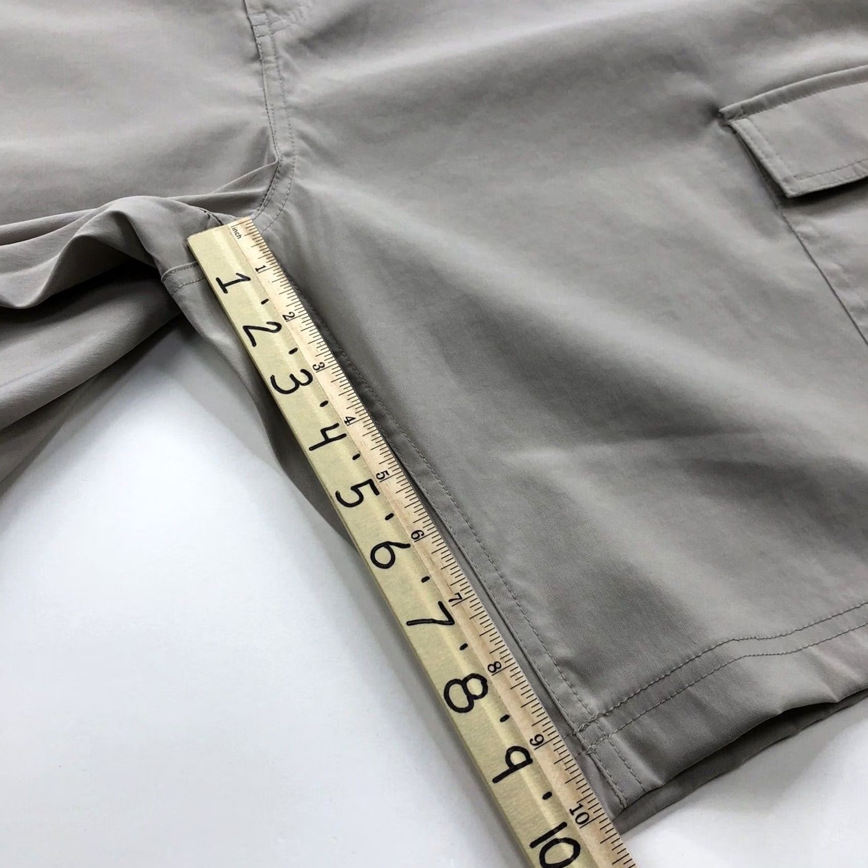 Eddie Bauer Eddie Bauer Horizon Guide Cargo 42 (Fit 42W) Nylon Spandex 10" Shorts Gray Shoes? Size US 42 / EU 58 - 6 Thumbnail