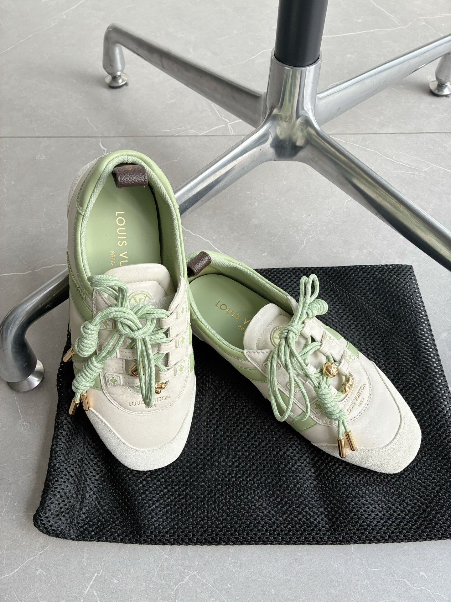 Louis Vuitton Louis Vuitton Sneakerina Sneaker Size US 5 / IT 35 - 1 Thumbnail