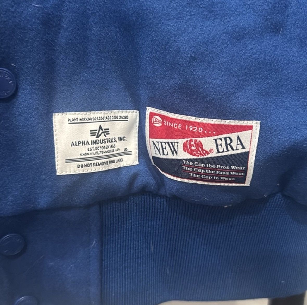 New Era Alpha Industries Historic MA-1 Buffalo Bills Varsity Jacket Size US L / EU 52-54 / 3 - 6 Thumbnail