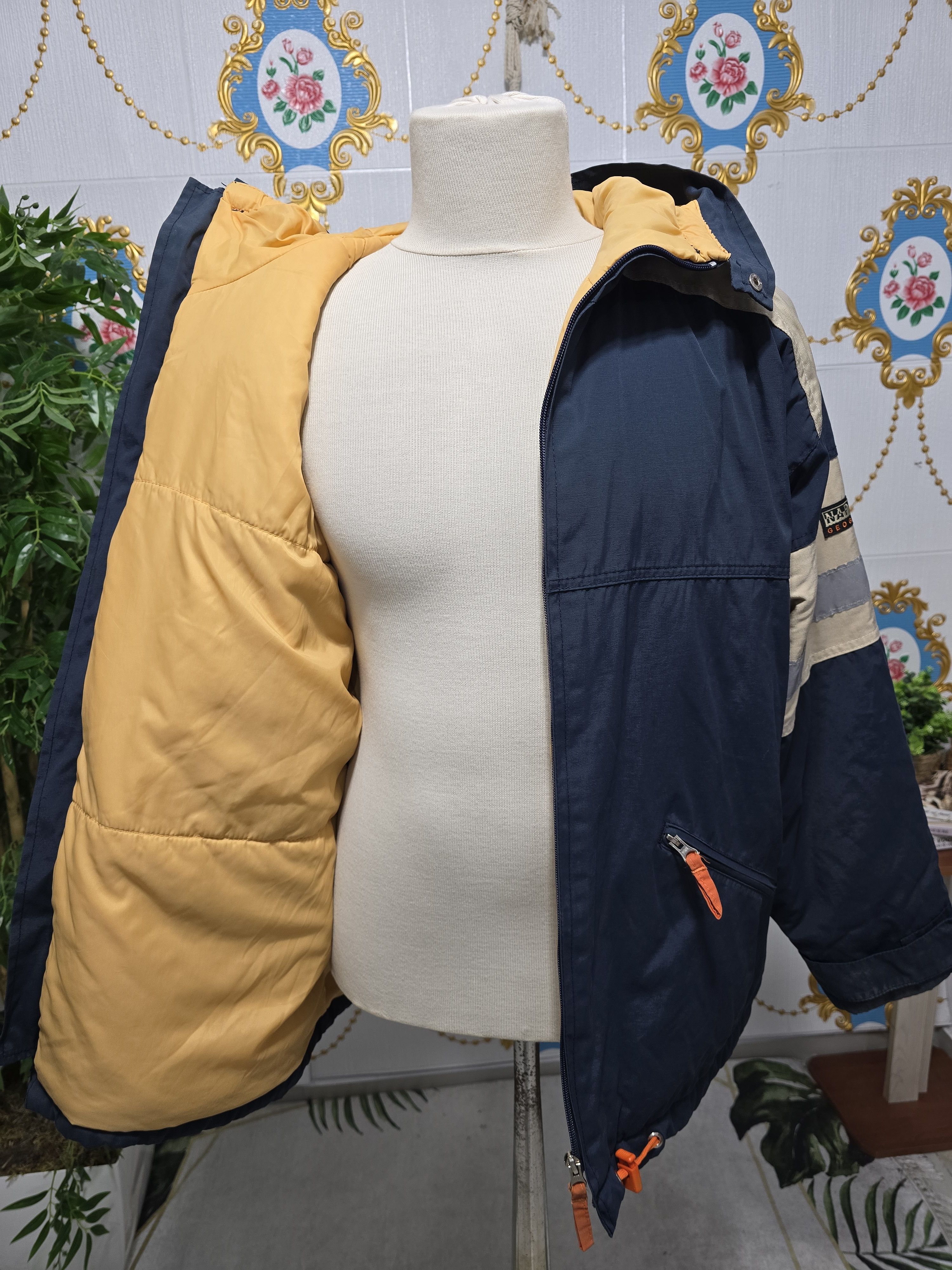 Napapijri NAPAPIJRI Geographic anorak jacket VINTAGE RARE excellent Size US L / EU 52-54 / 3 - 12 Thumbnail
