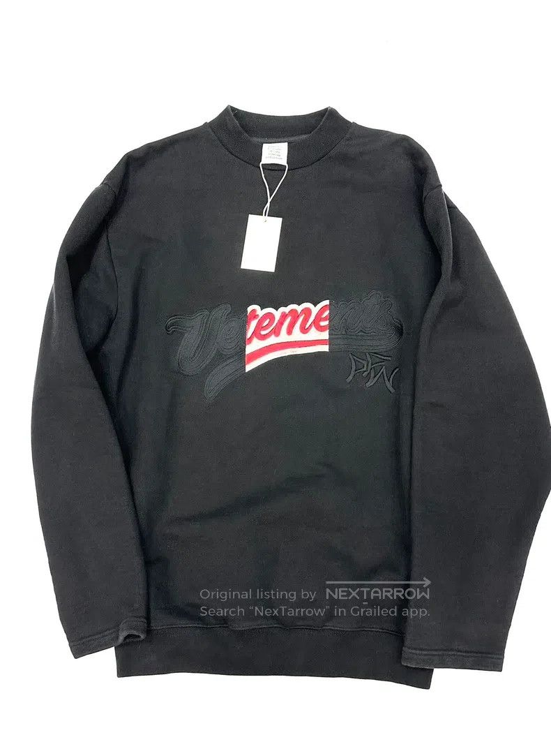 Vetements Vetements Chest Patchwork Embroidered Logo Crewneck Sweats Size US XS / EU 42 / 0 - 1 Thumbnail
