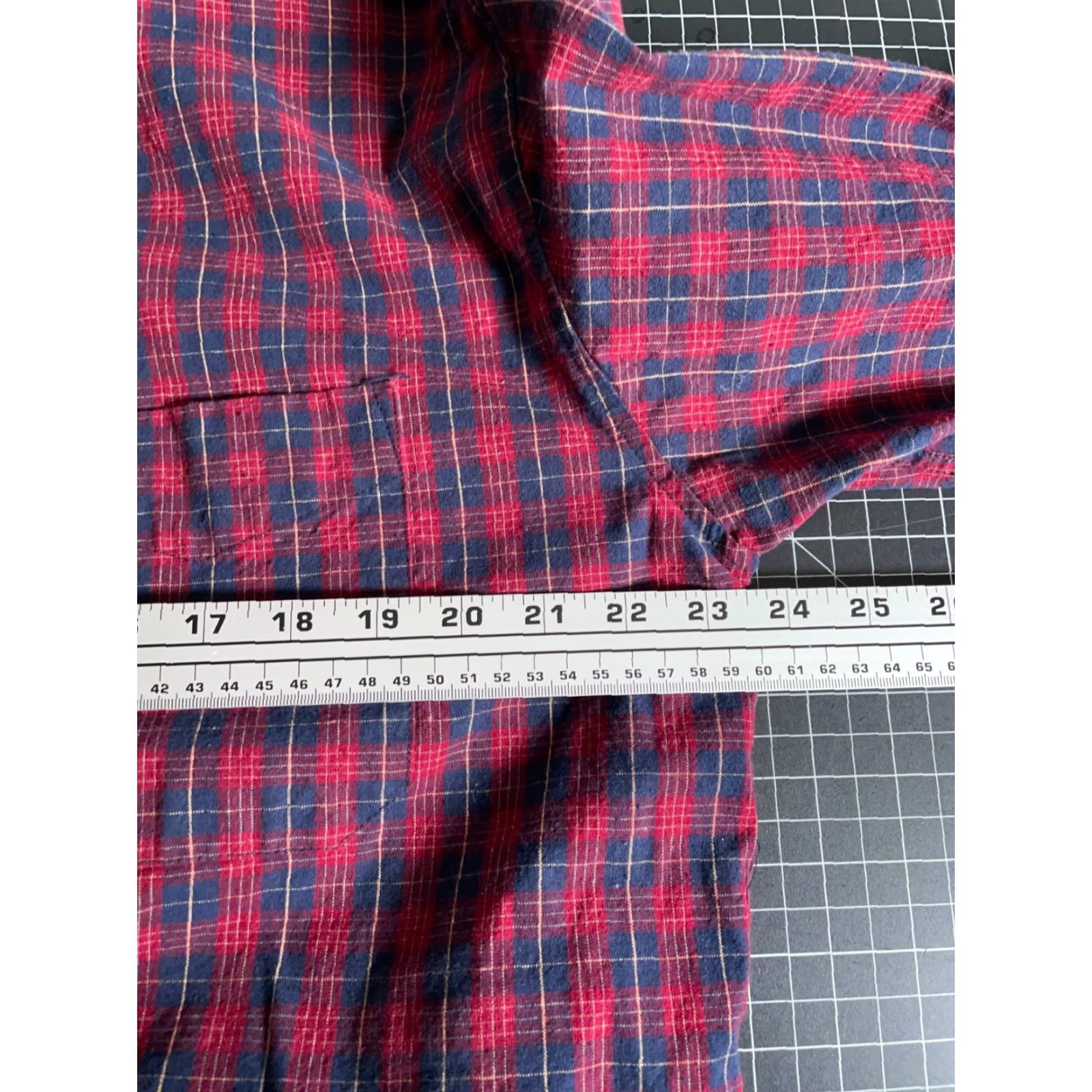 Lee Lee Valley Ireland Grandfather Shirt Men L Red Blue Plaid Band Collar Flannel Cotton Button-Up Long Sleeve Christmas? Size US L / EU 52-54 / 3 - 5 Thumbnail