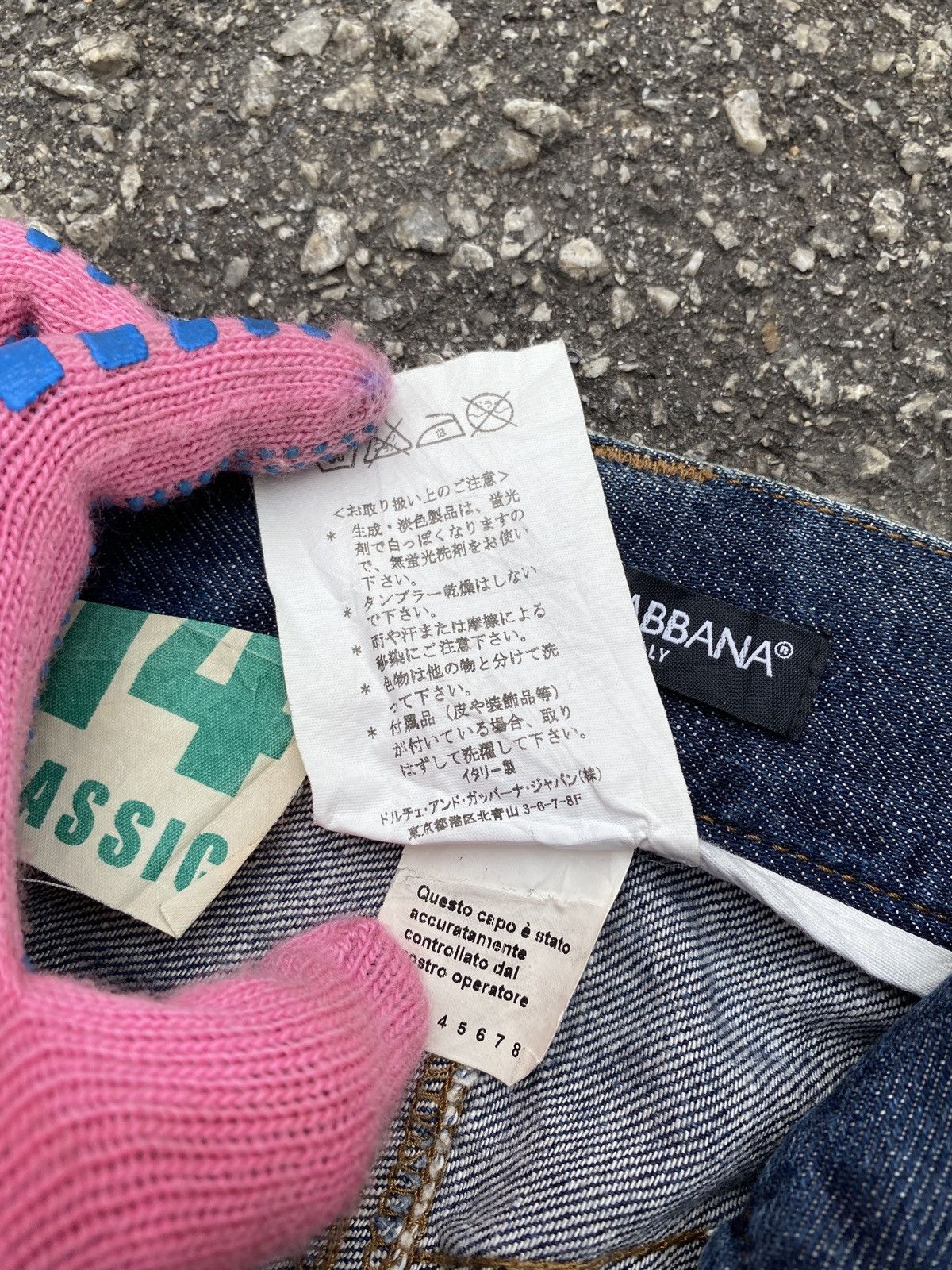 Dolce & Gabbana 2000s Dolce & Gabbana Italy Distressed Denim Size US 33 - 19 Thumbnail