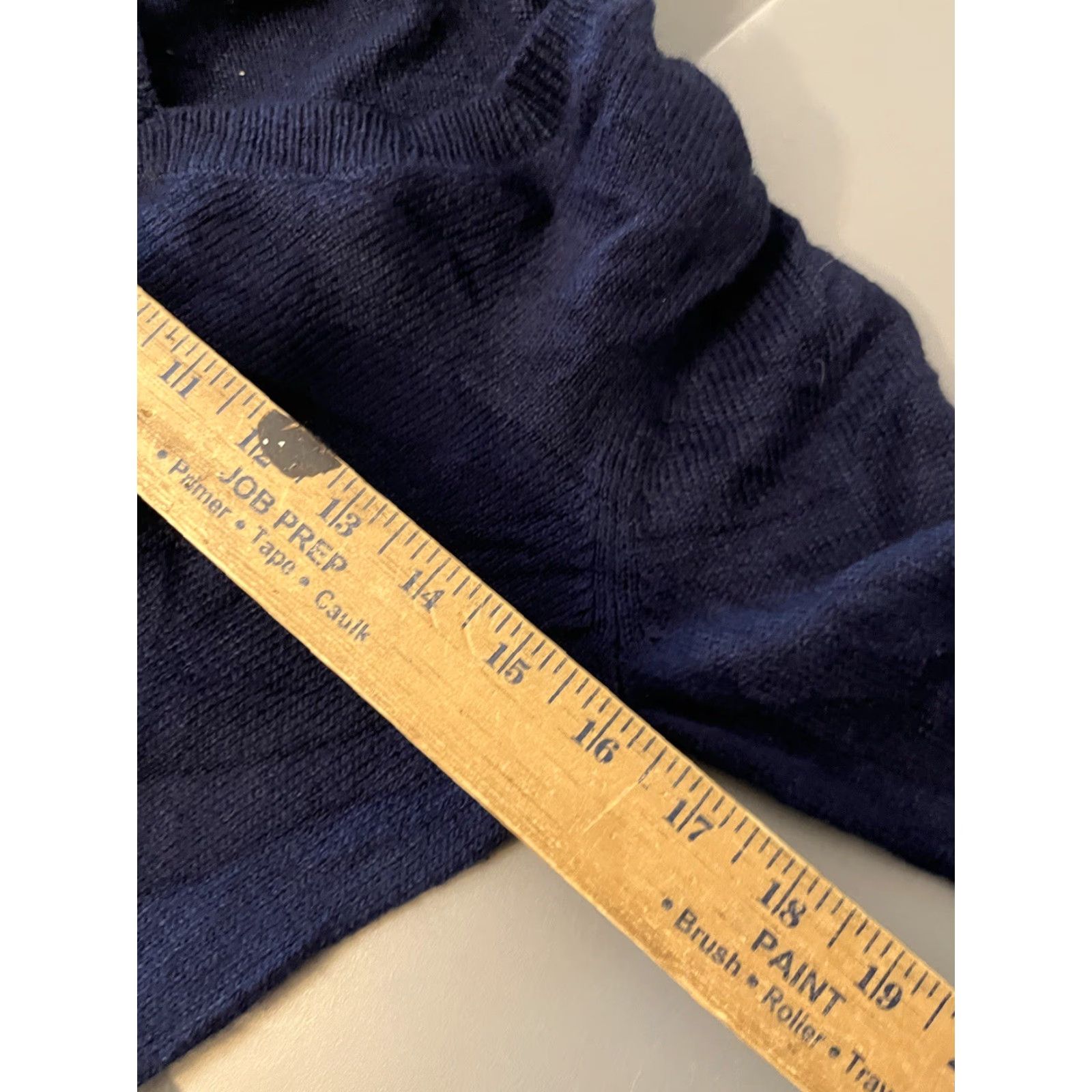 Old Navy Old Navy Pullover Sweater Women's Small Long Sleeve Navy Knit V Neck Blue Color Casual Regular Fit, Nylon? (no) Size S / US 4 / IT 40 - 6 Thumbnail