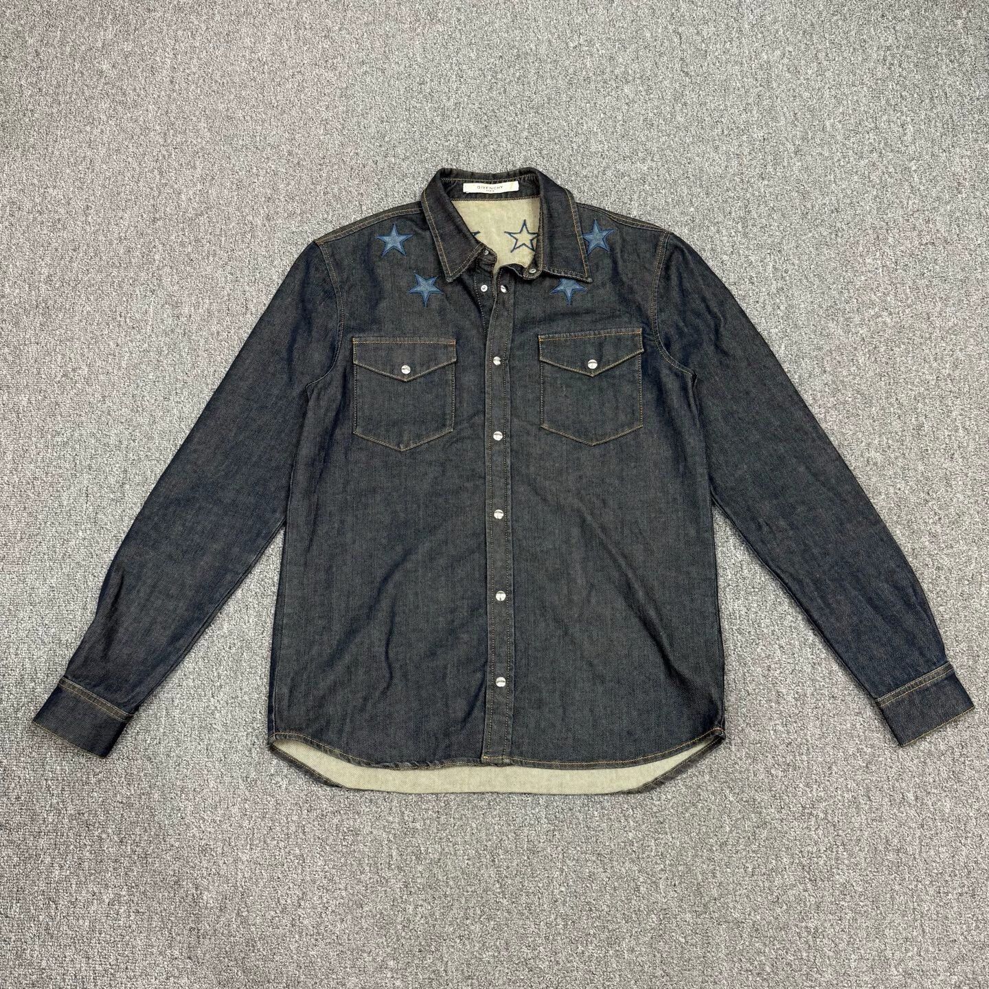 Givenchy Givenchy vintage 5-star shirt jacket M 99 new Size US M / EU 48-50 / 2 - 1 Thumbnail