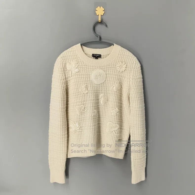 Chanel Chanel Beige three-dimensional relief flower knitted sweat Size XS / US 0-2 / IT 36-38 - 1 Thumbnail