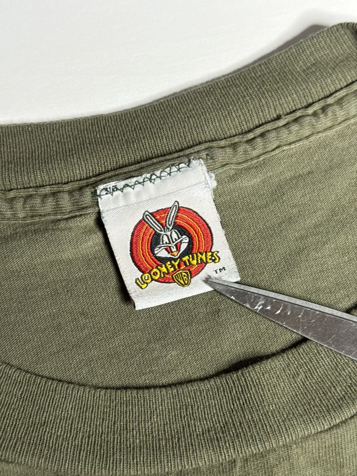 Vintage VINTAGE 2001 Tazmanian Devil Don't Push Me “Olive” [XL] PO Size US XL / EU 56 / 4 - 5 Thumbnail