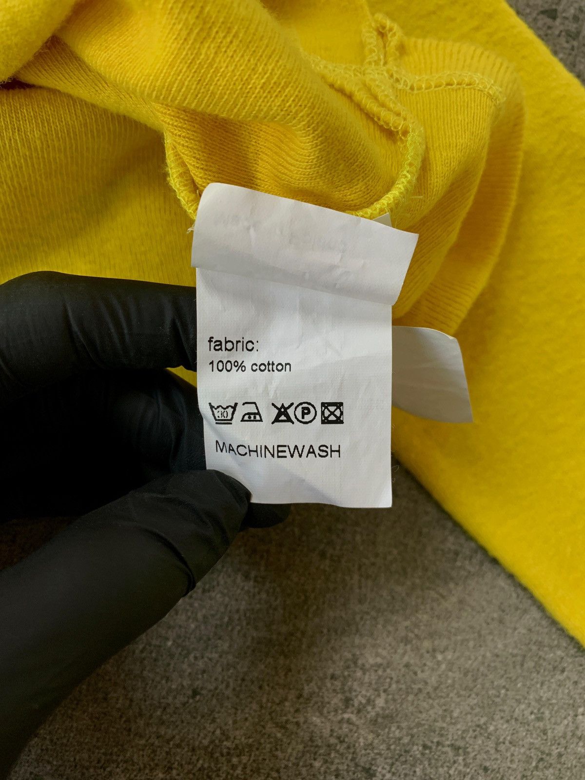 Raf Simons Autumn/Winter 2008-2009 Assymetrical Cut Sweater Size US M / EU 48-50 / 2 - 9 Thumbnail