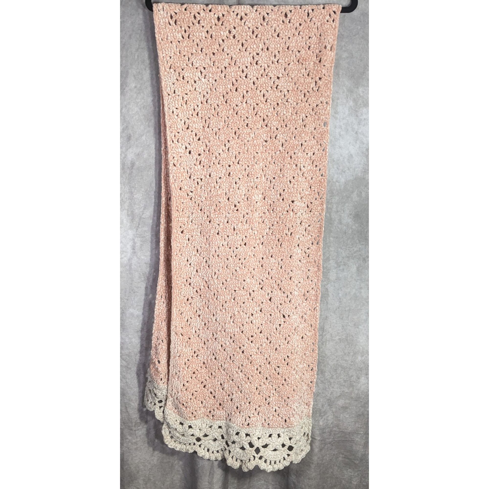 Handmade Handmade Vintage Chenille Crochet Scarf With Scalloped Trim Size ONE SIZE - 6 Thumbnail