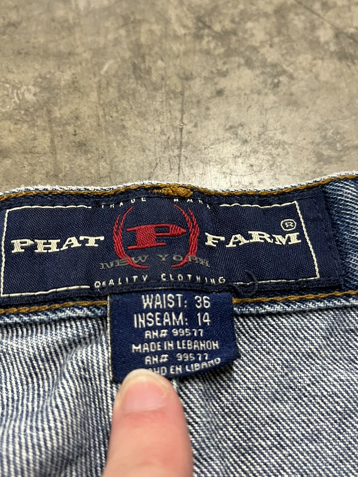 Phat Farm × Vintage Phat farm y2k baggy fit jorts carpenter cargo skater hype Size US 36 / EU 52 - 10 Thumbnail
