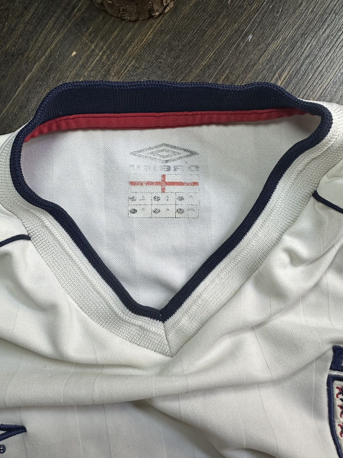 Umbro Umbro England Jersey Size XL Home Kit 2002/03 Vintage White Size US L / EU 52-54 / 3 - 5 Thumbnail