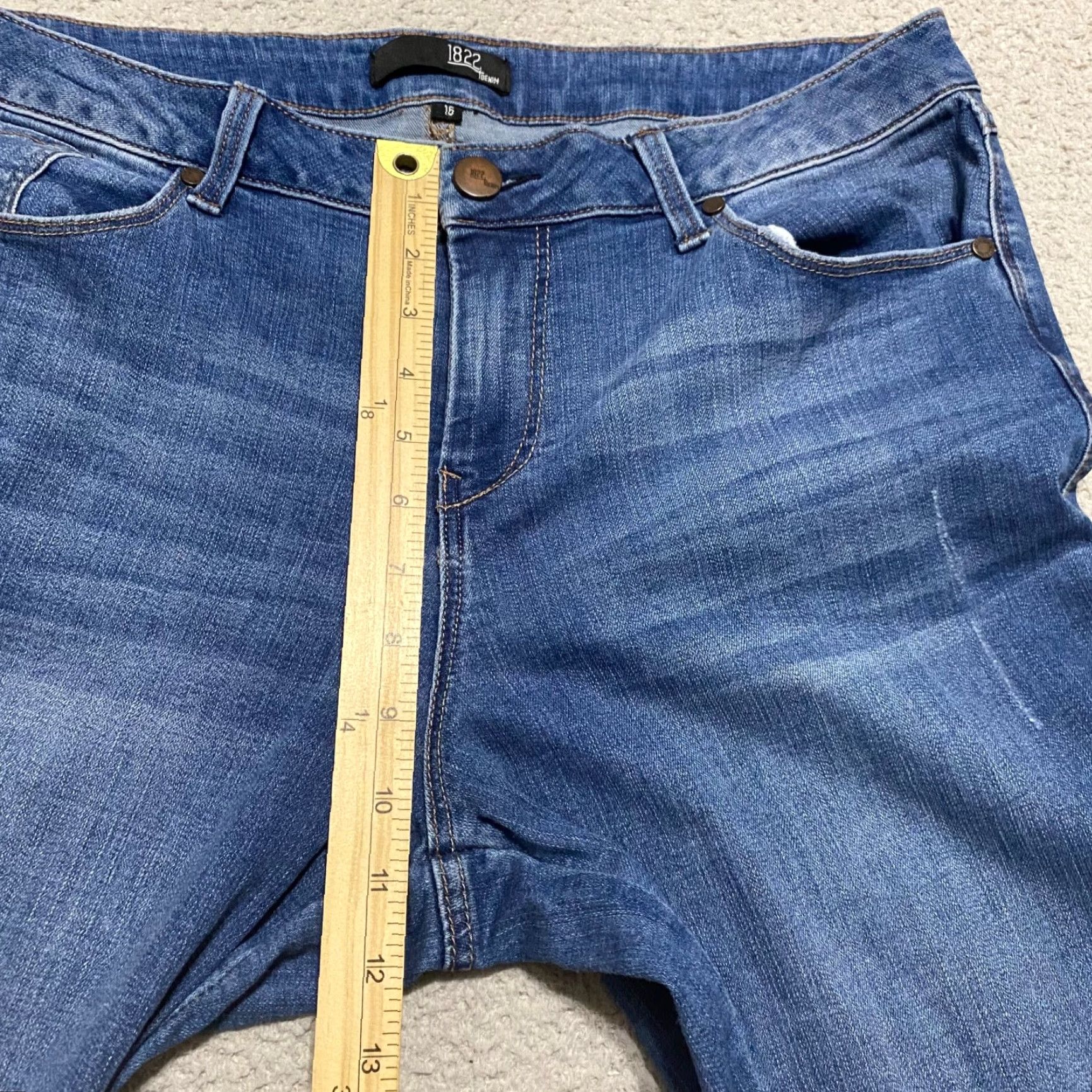 Vintage 1822 Denim Jeans Blue 16 Womens High Rise Tapered Distressed Medium Wash denim 5-Pocket Design Regular Size 16 Womens jeans Size 38" / US 16 / IT 52 - 7 Thumbnail