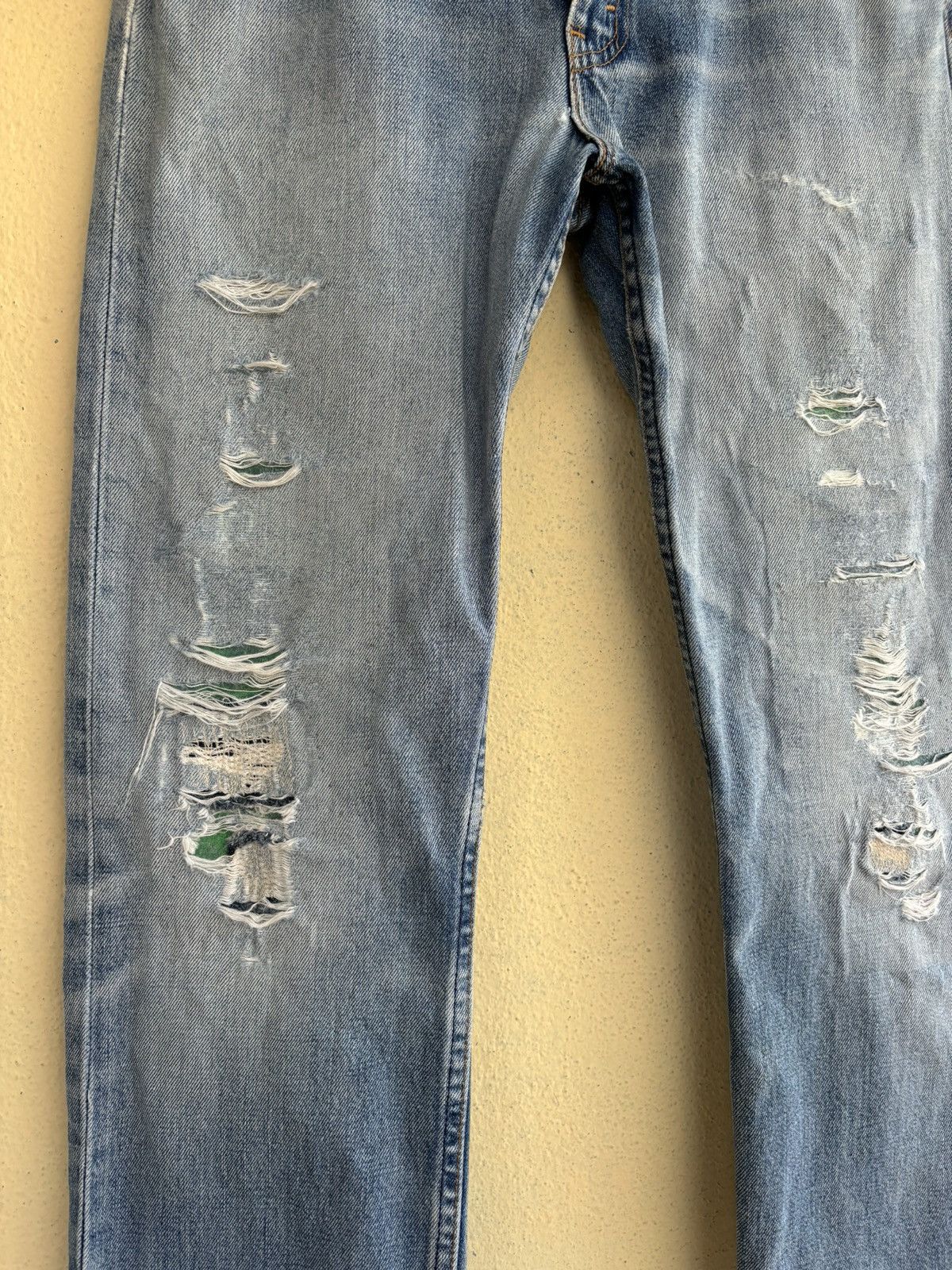 Levi's × Vintage Vintage Levi’s 505 Ripped Jean Size US 32 / EU 48 - 8 Thumbnail