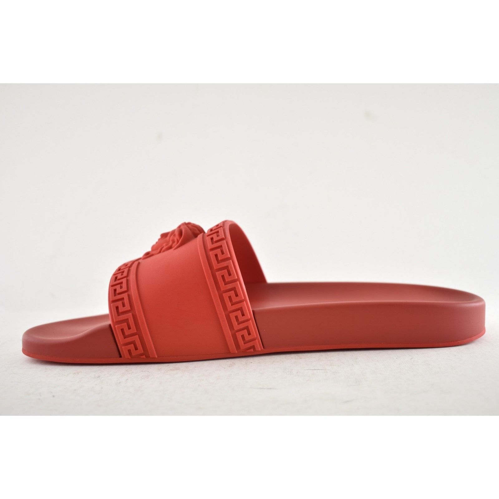 Versace Versace Medusa Palazzo Red Rubber Slide Pool Sandal 44 11 Size US 11 / EU 44 - 11 Thumbnail