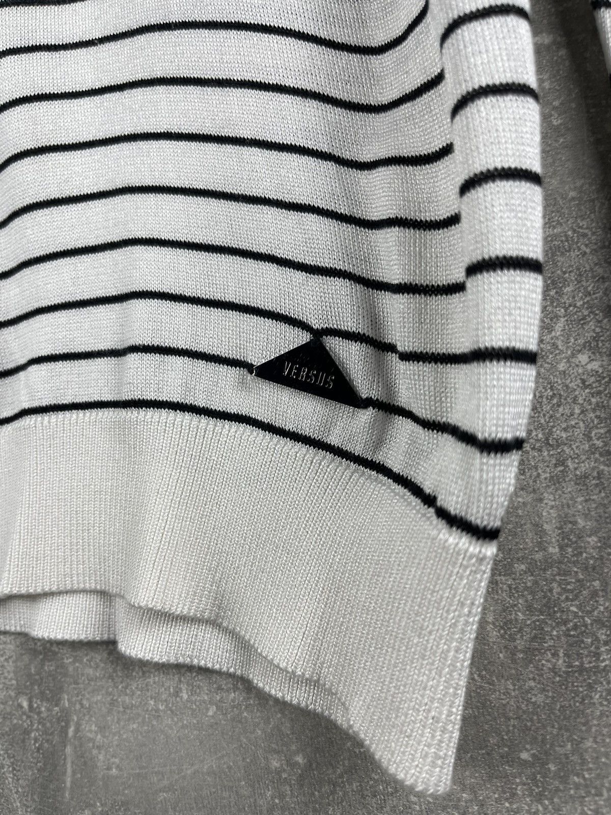 Versus Versace Versus Versace Italy Black White Optical Stripe Knit Sweater Size US M / EU 48-50 / 2 - 5 Thumbnail