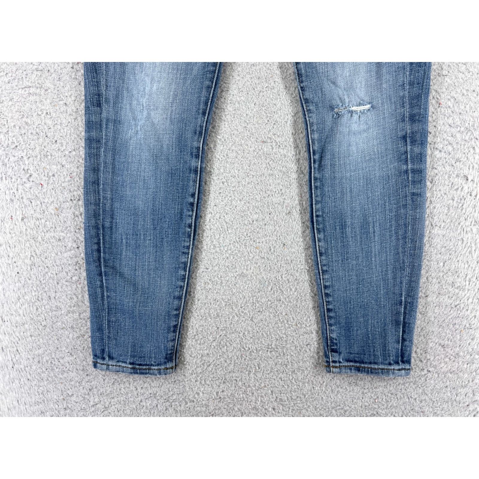Lucky Brand Lucky Brand Jeans Charlie Skinny 00 Blue Denim Capri Distressed Womens Regular 5-Pocket Cotton Denim Shirt? Size 24" / US 00 / IT 34 - 2 Thumbnail