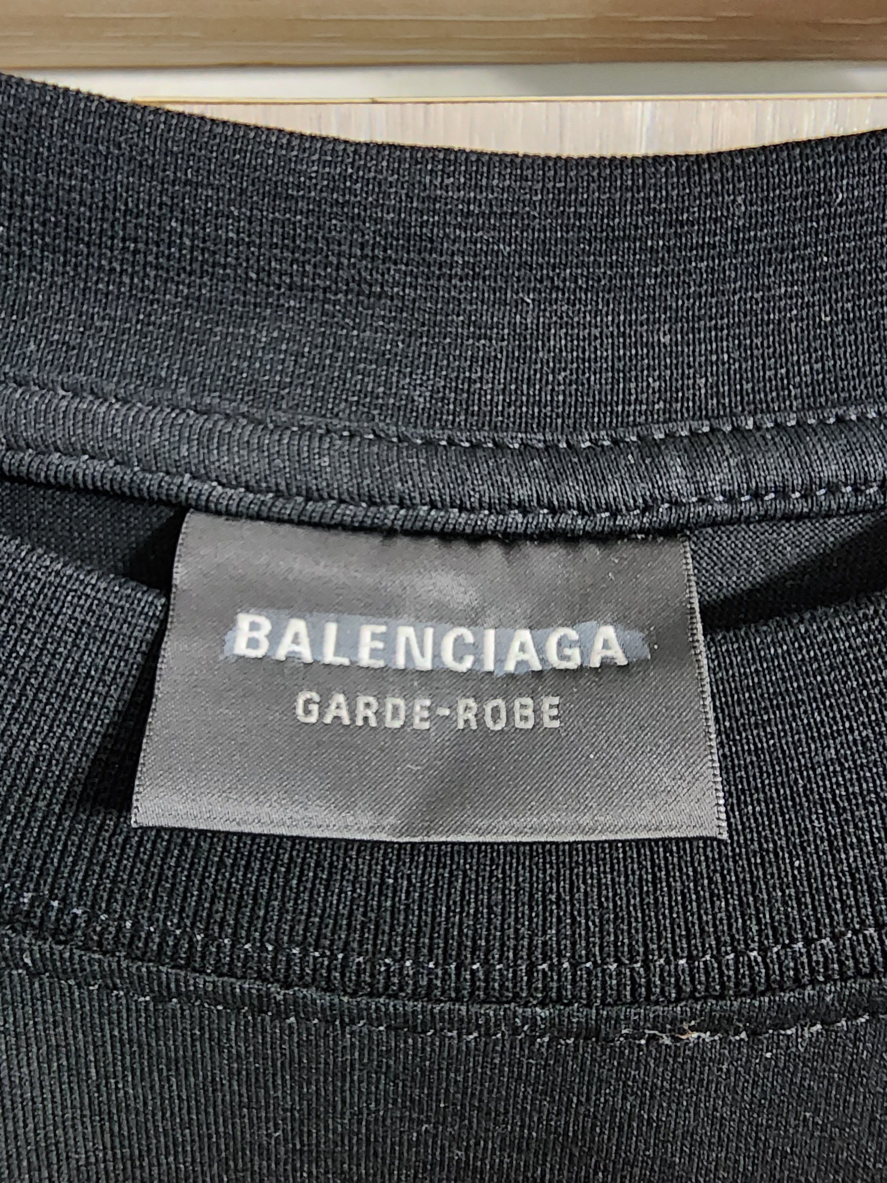 Balenciaga Garde-robe Care Label Logo T-Shirt Size US S / EU 44-46 / 1 - 4 Thumbnail