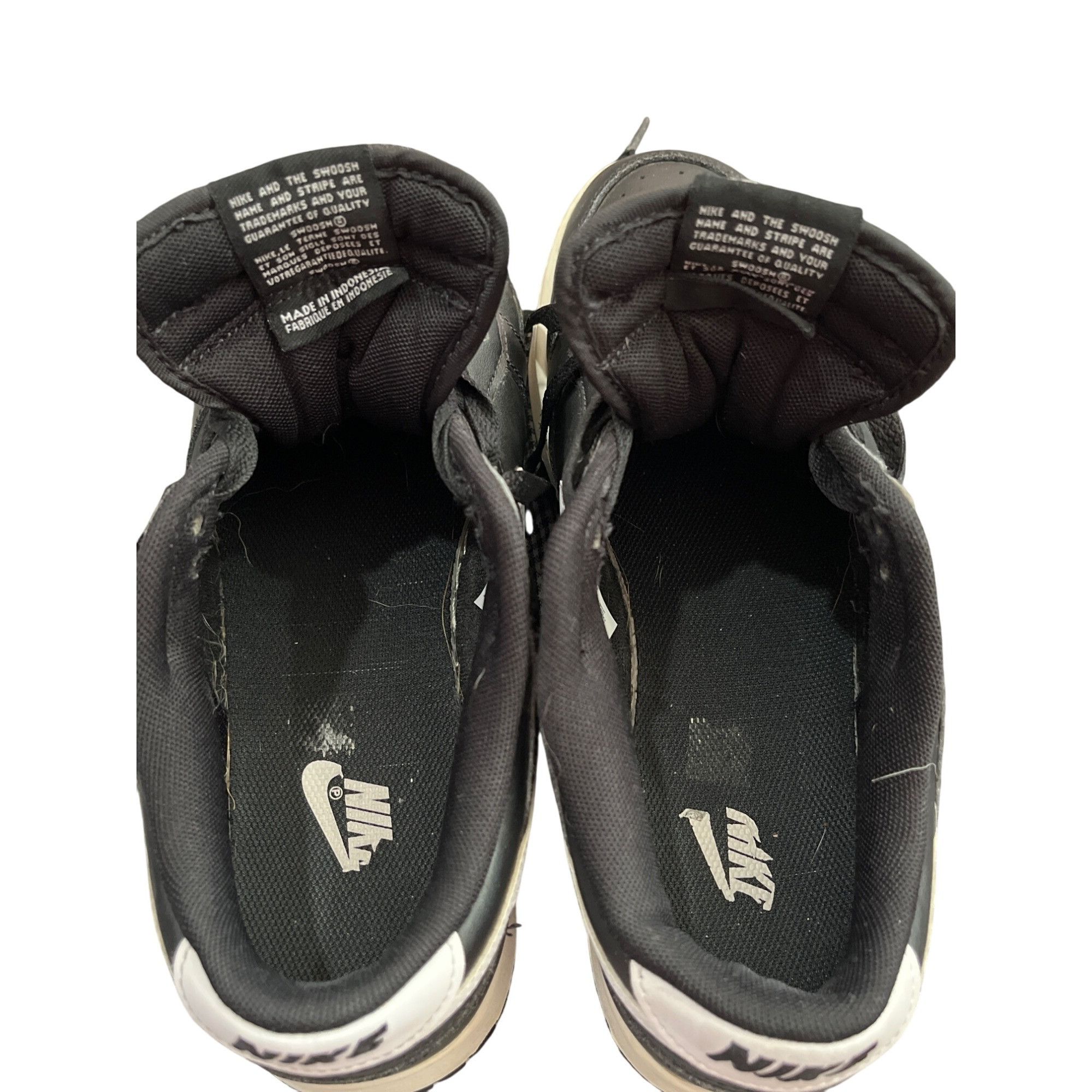 Nike Nike Mens Dunk Low Sneakers Black White Size 10 SKU 8954 Size US 10 / EU 43 - 8 Thumbnail