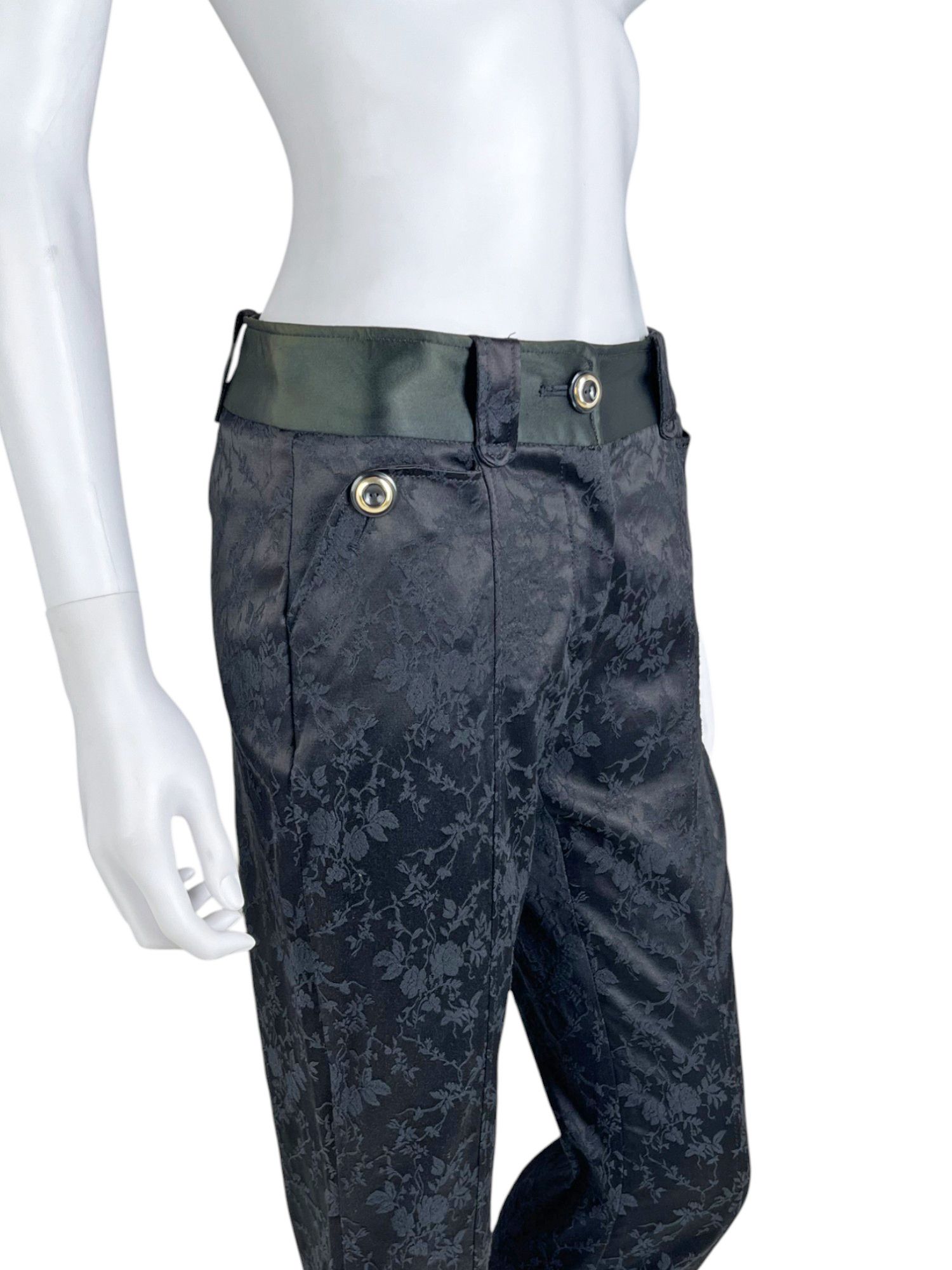 Dolce & Gabbana Black Floral Capri Pants Size 27" / US 4 / IT 40 - 5 Thumbnail
