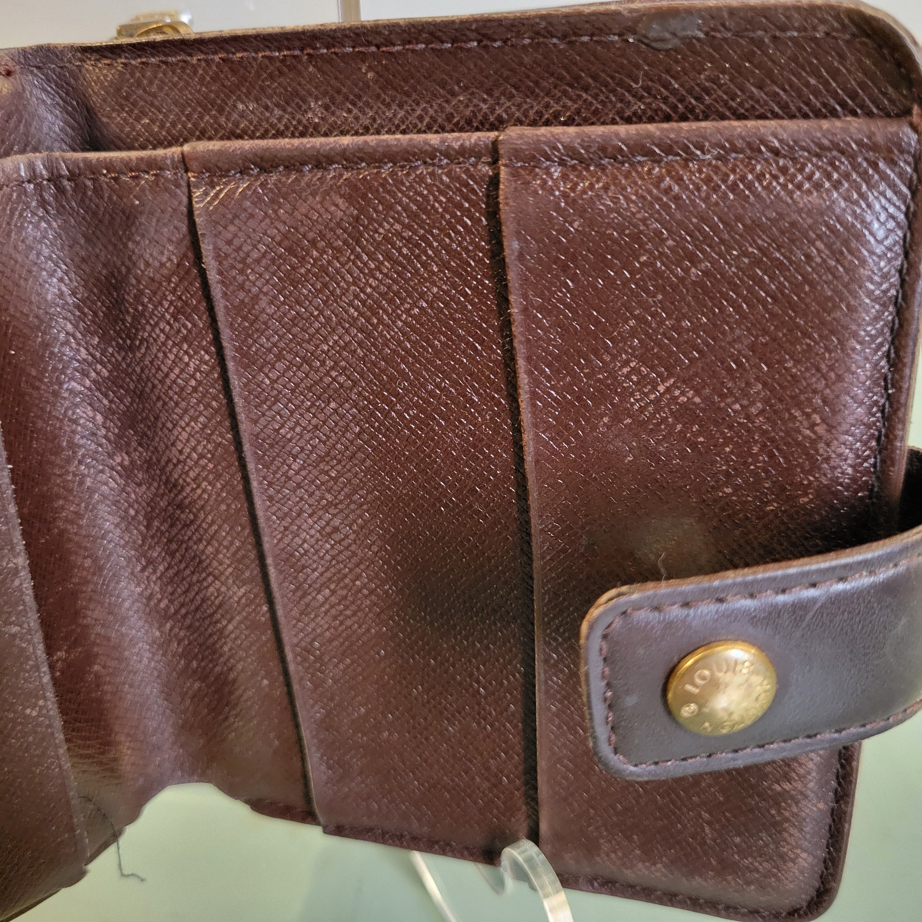 Louis Vuitton Louis Vuitton LV Damier Ebene Vintage Compact Wallet Size ONE SIZE - 13 Thumbnail