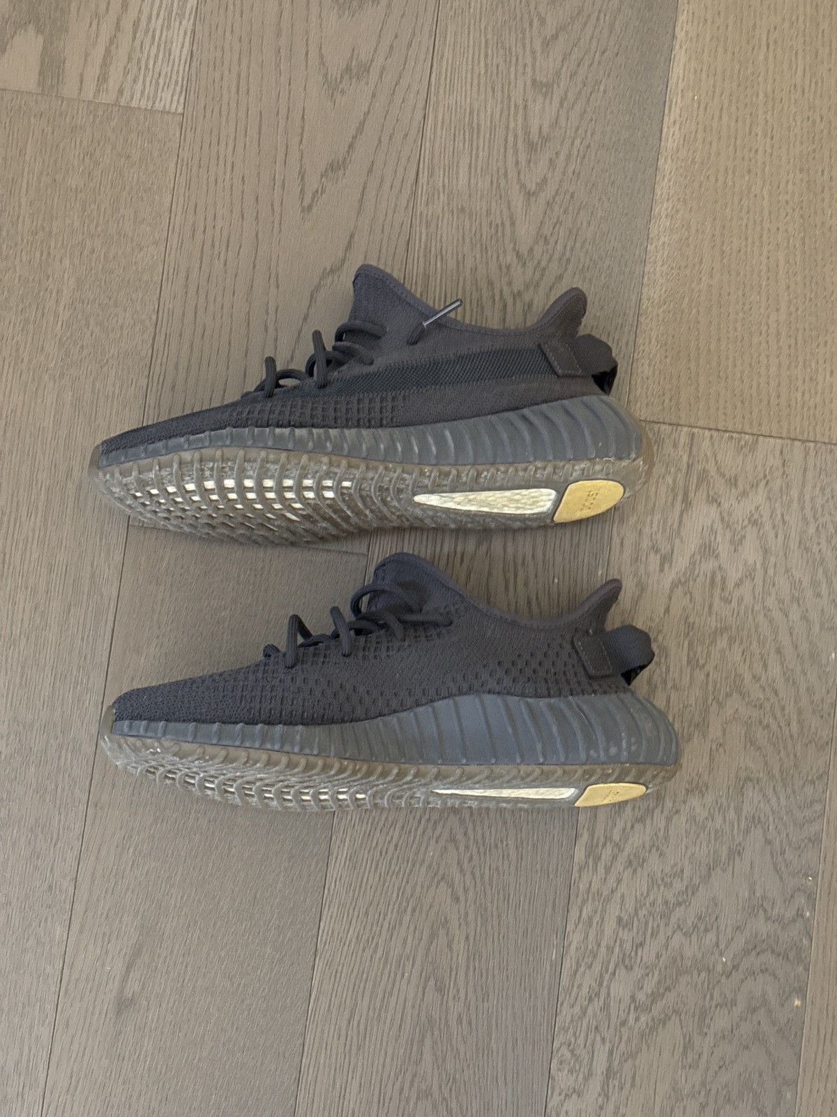 Yeezy Adidas Yeezy Boost 350 V2 Cinder Size US 10 / EU 43 - 3 Thumbnail