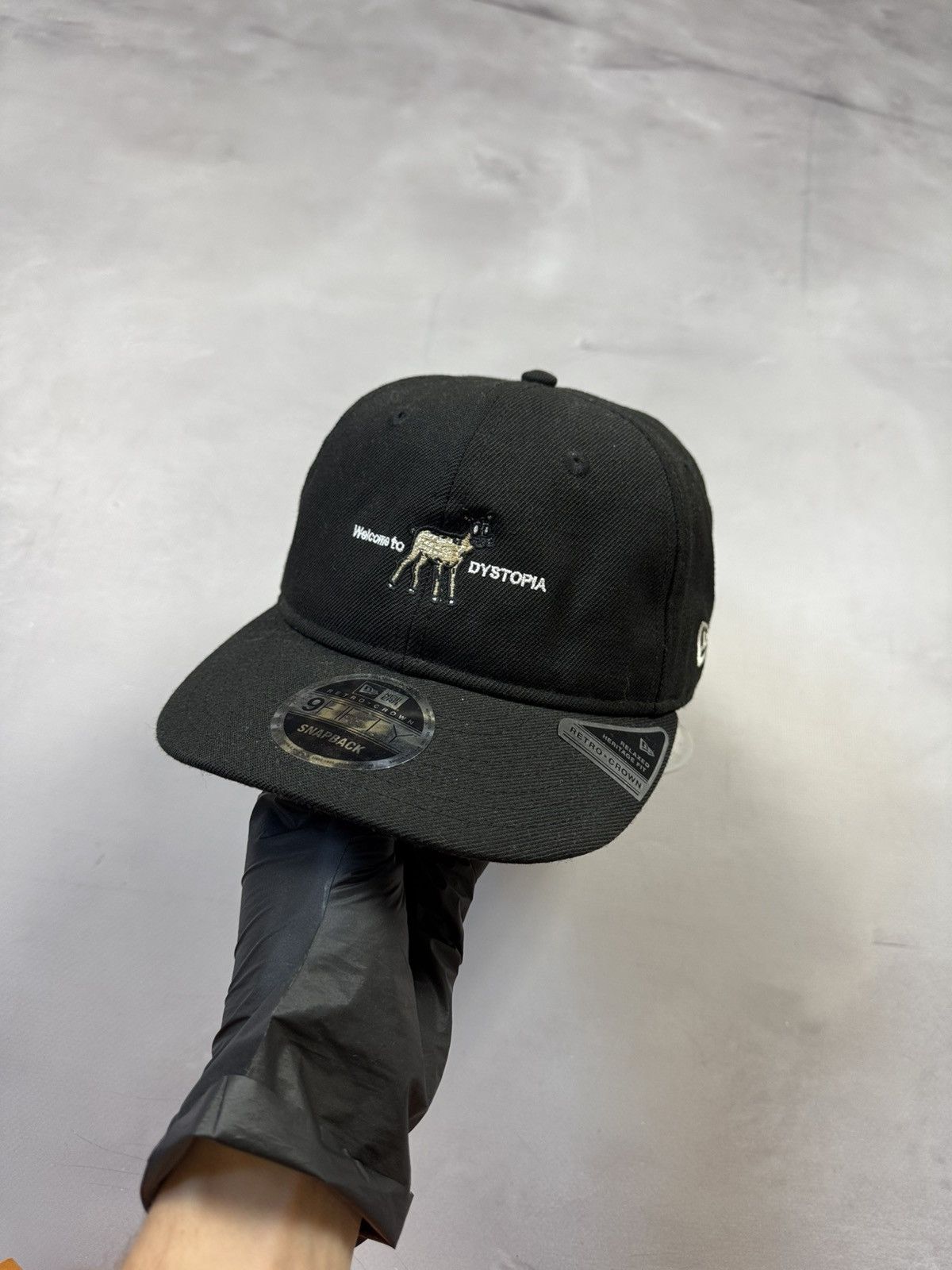 Undercover Aw19 Undercover Welcome To Dystopia(Black/OS) Size ONE SIZE - 1 Thumbnail