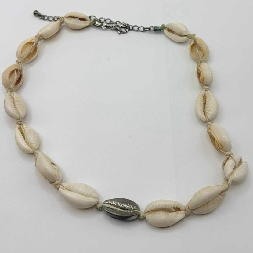Other Cream Cowrie Shell Necklace Size ONE SIZE - 3 Thumbnail