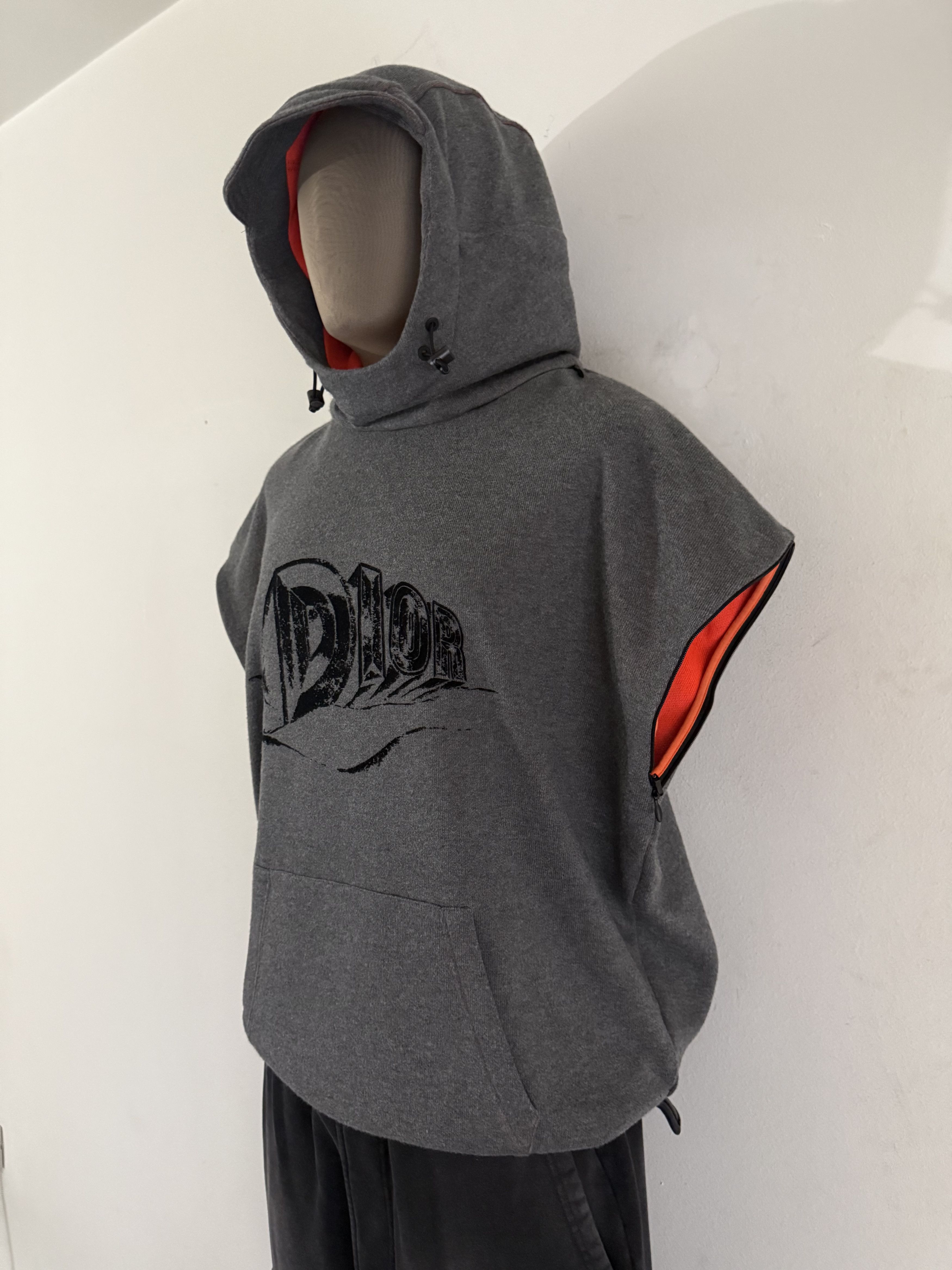 Dior Logo Hooded Sweatshirt Detachable Sleeves Size US L / EU 52-54 / 3 - 21 Thumbnail