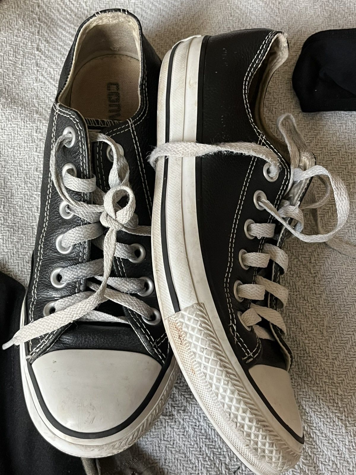 Converse Black Converse Size US 7 / EU 40 - 1 Thumbnail