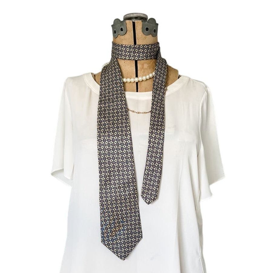 Halston III × Vintage Halston III vintage 100% silk geometric pattern tie 4” w Size ONE SIZE - 2 Thumbnail