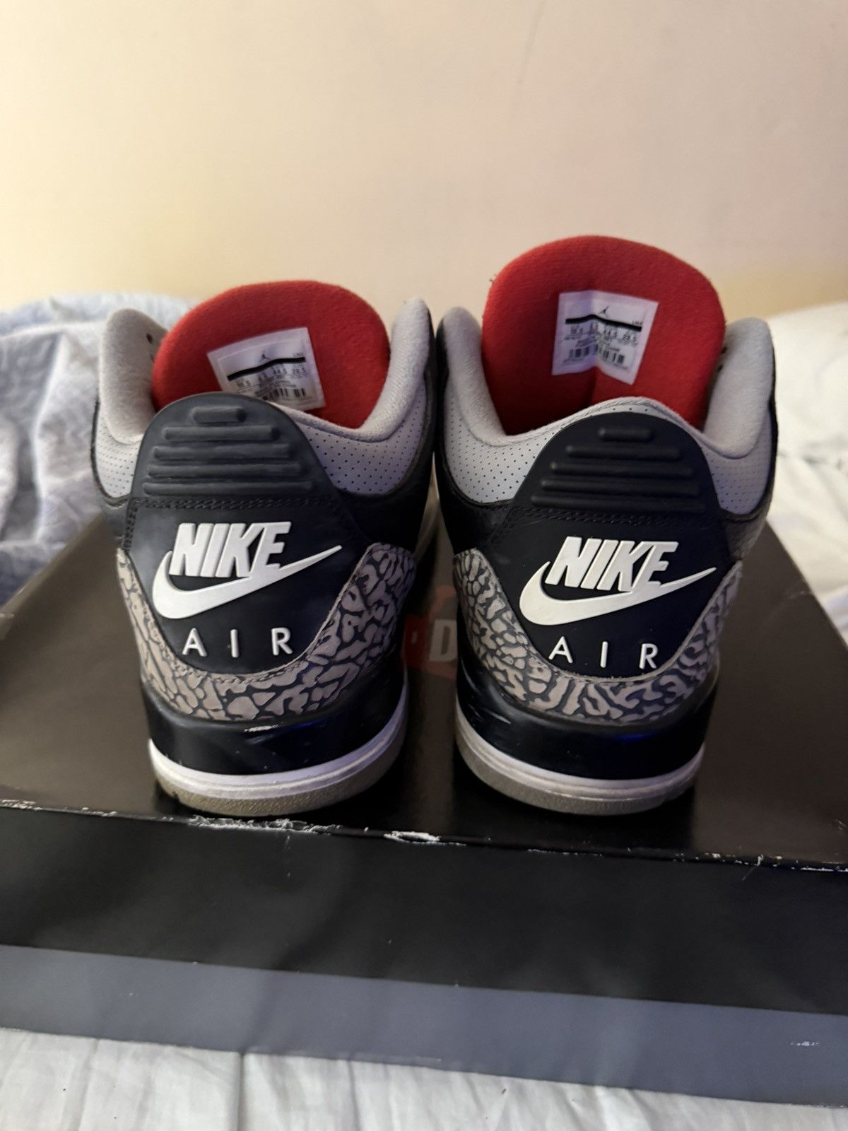 Jordan Brand Black Cement 3s 2018 Size US 10.5 / EU 43-44 - 2 Thumbnail