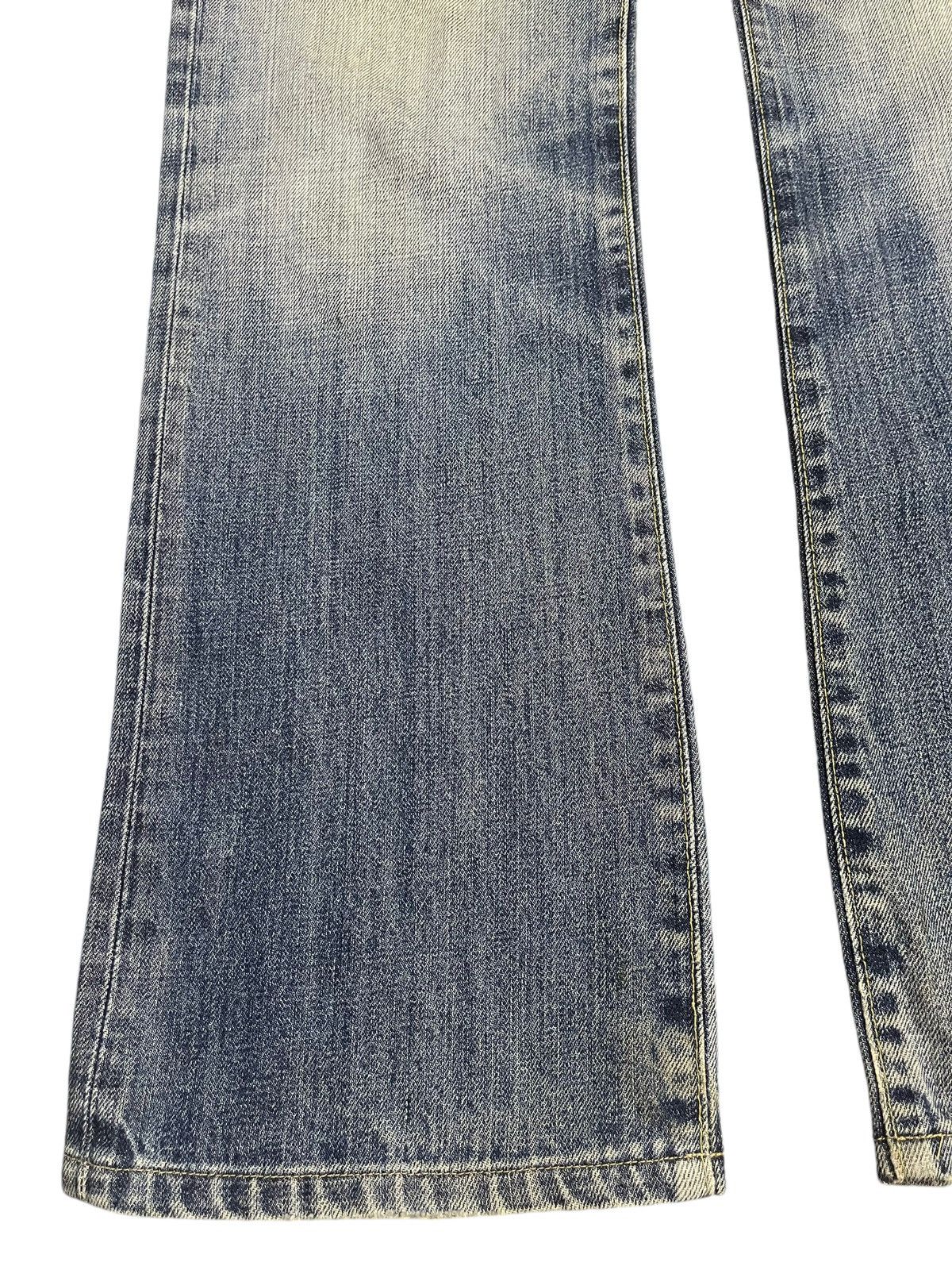 Uniqlo Vintage Japanese Uniqlo Blue Faded Wash Distress Baggy Jeans Size US 32 / EU 48 - 7 Thumbnail