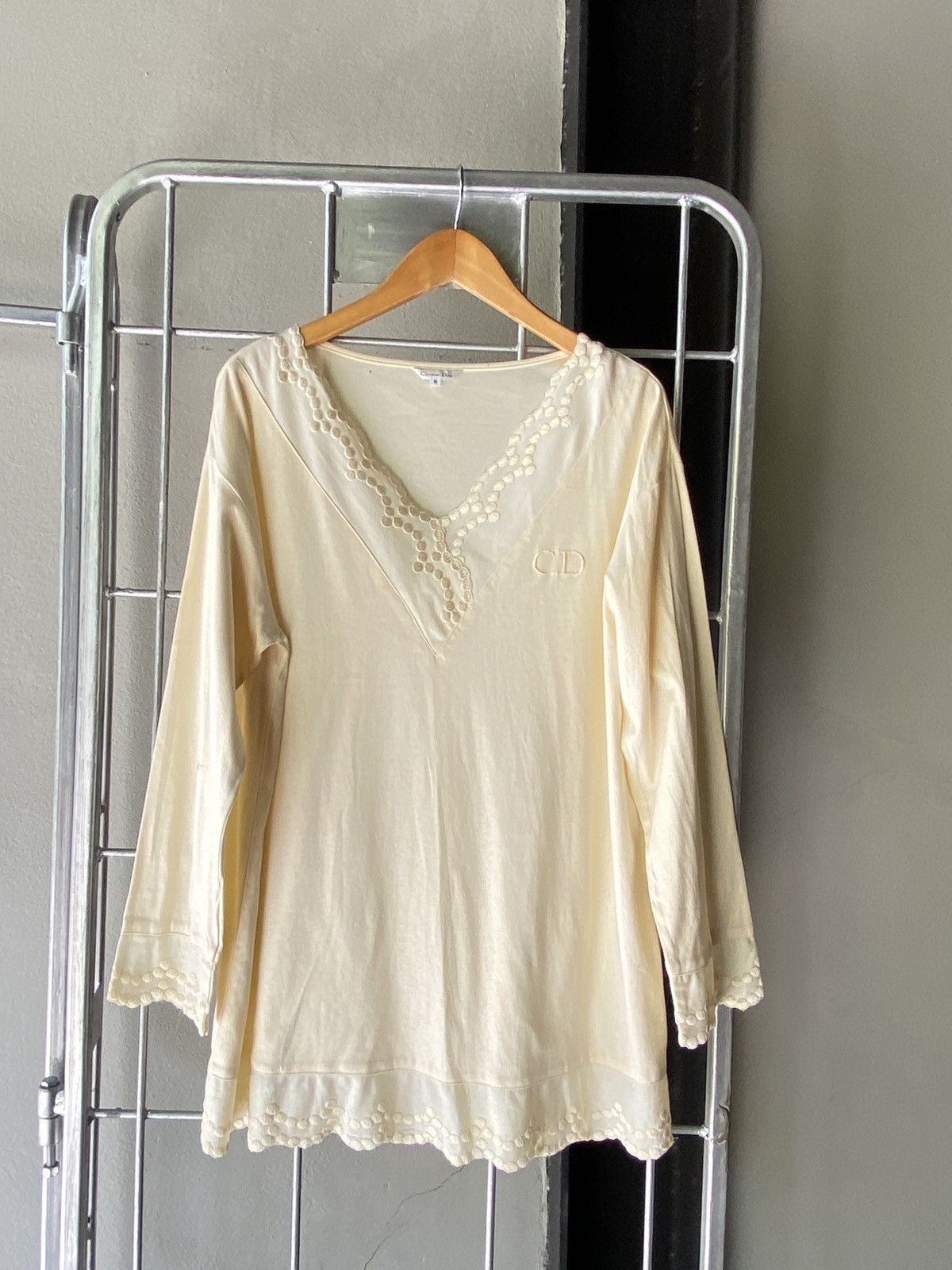 Dior Christian Dior Yellow Lace-Trim V-Neck Blouse Size M / US 6-8 / IT 42-44 - 15 Thumbnail