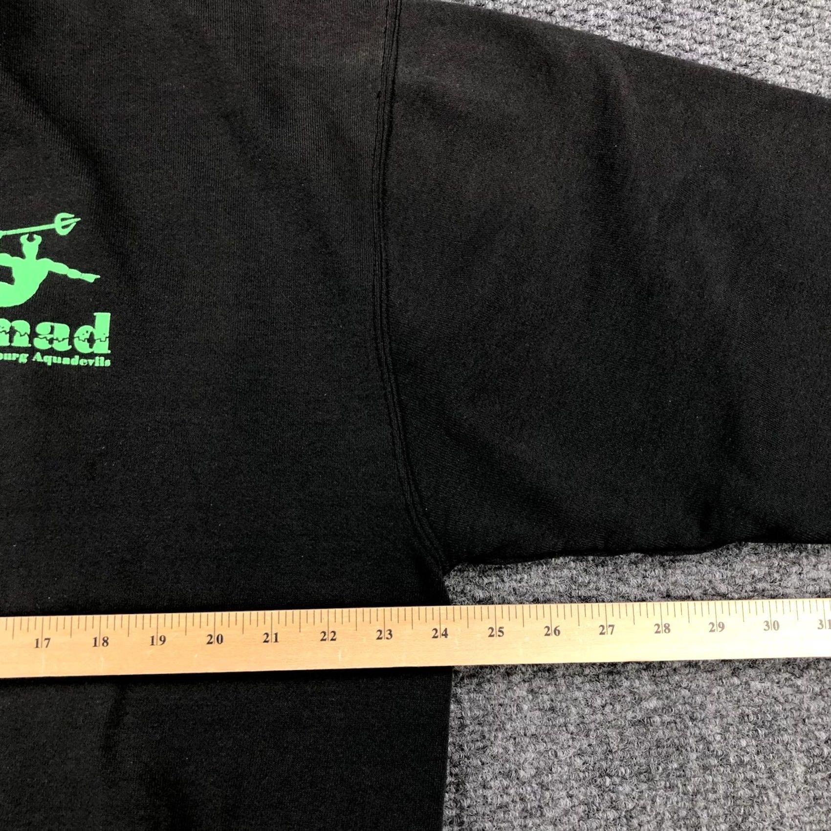 Fruit Of The Loom VINTAGE Nomad Swim Team Sweatshirt XL Black 90s Crewneck Pullover Fruit of the Loom Mens Distressed Grunge Double Sided Graphic US Made Size US XL / EU 56 / 4 - 5 Thumbnail