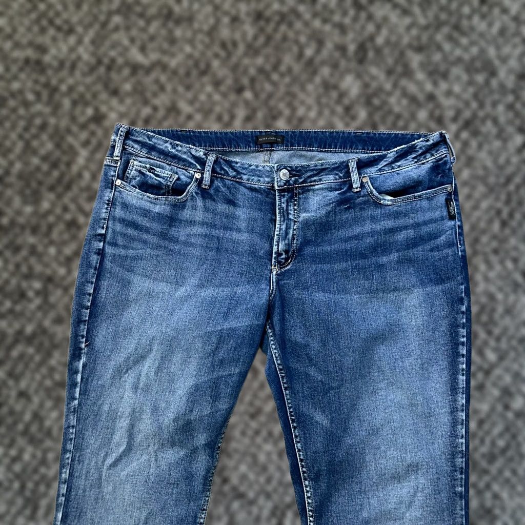 Silver Jeans Co. VINTAGE? No — Silver Jeans Suki Bootcut Jeans Womens 24x33 Blue Denim Stretch 5-Pocket Regular Slim Mid Rise Adult Womens Gold? Size 32" / US 10 / IT 46 - 1 Thumbnail