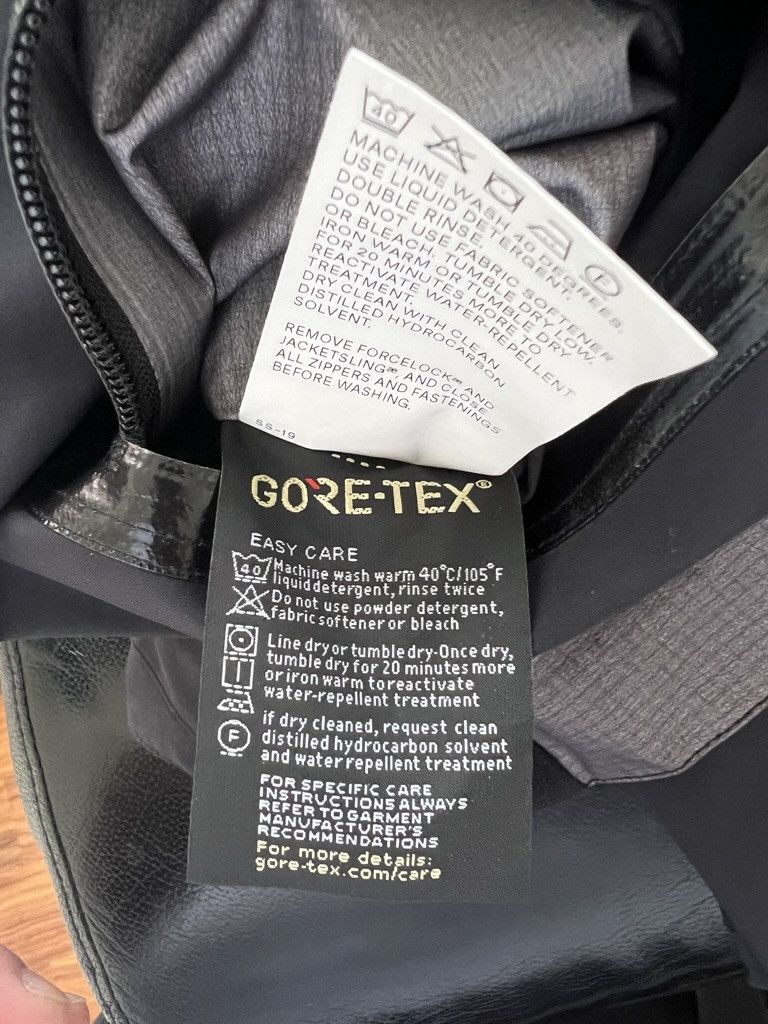 Acronym J76-GT Size US S / EU 44-46 / 1 - 7 Thumbnail